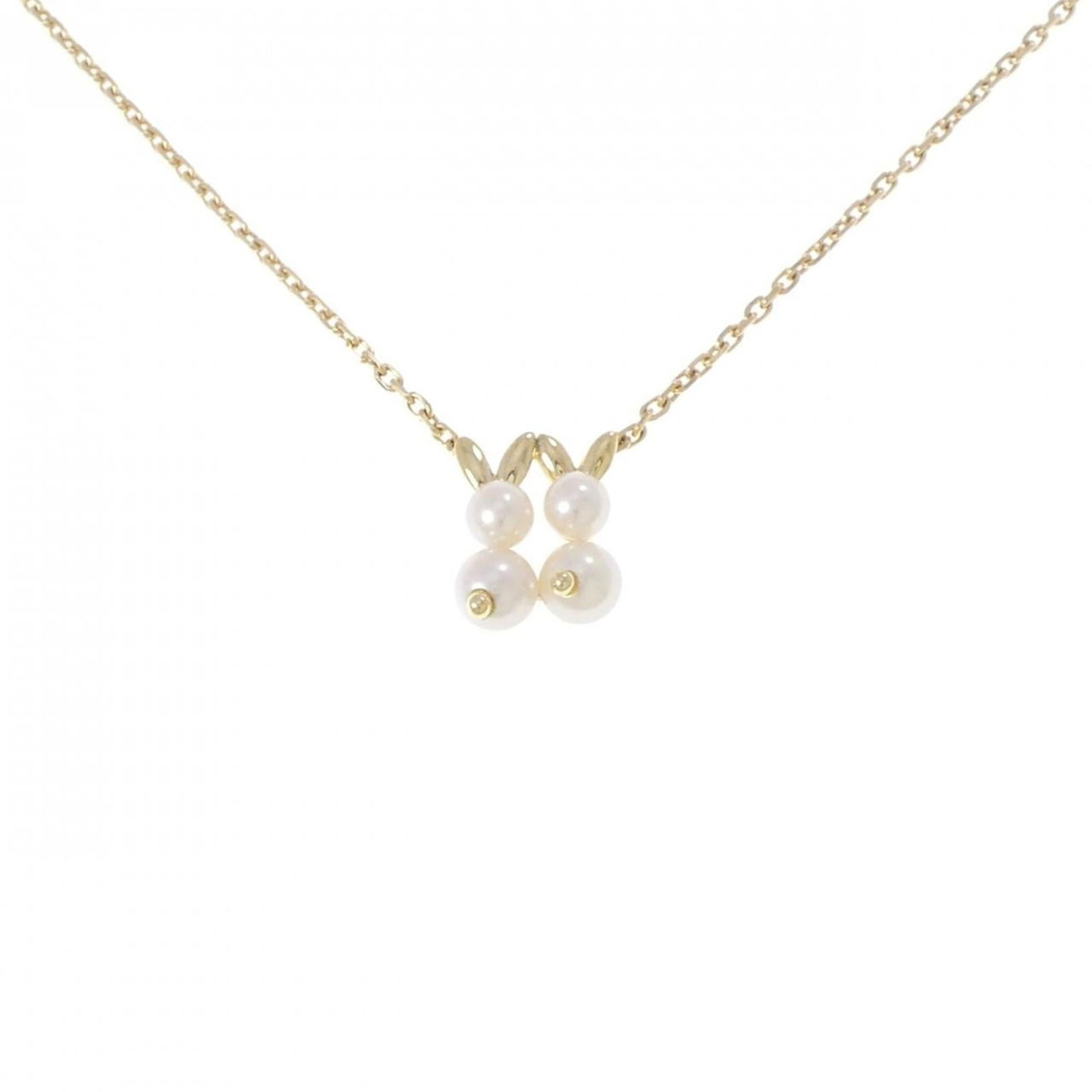 Cleef Van Arpels Pearl Necklace Akoya: Cleef Van Arpels Pearl Necklace Akoya Yellow Gold (18K) Akoya Pearl Necklace by Van Cleef & Arpels, featuring a 14.7mm x 11.2mm pendant set in 18K yellow gold, available in sizes 36-40 cm to fit