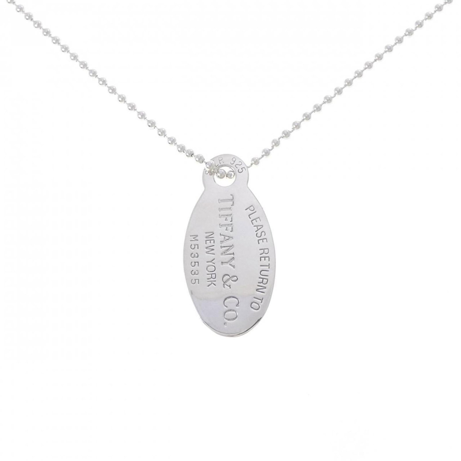 Return To Tiffany Necklace: Return To Tiffany Necklace Silver 925 Return To Tiffany Necklace, featuring a pendant with a size of 42.5mm x 20.9mm, available in a neck circumference of 88 cm / 34.64''. The necklace bears some scra