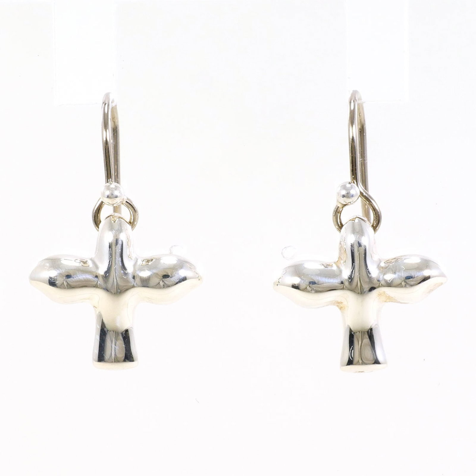 Tiffany Drop Earrings Silver 925 White Gold (14K): Tiffany Drop Earrings Silver 925 White Gold (14K) Silver 925 and White Gold (14K) meet in elegant design, as Tiffany's Drop Earrings showcase understated sophistication. The item bears a signature, in