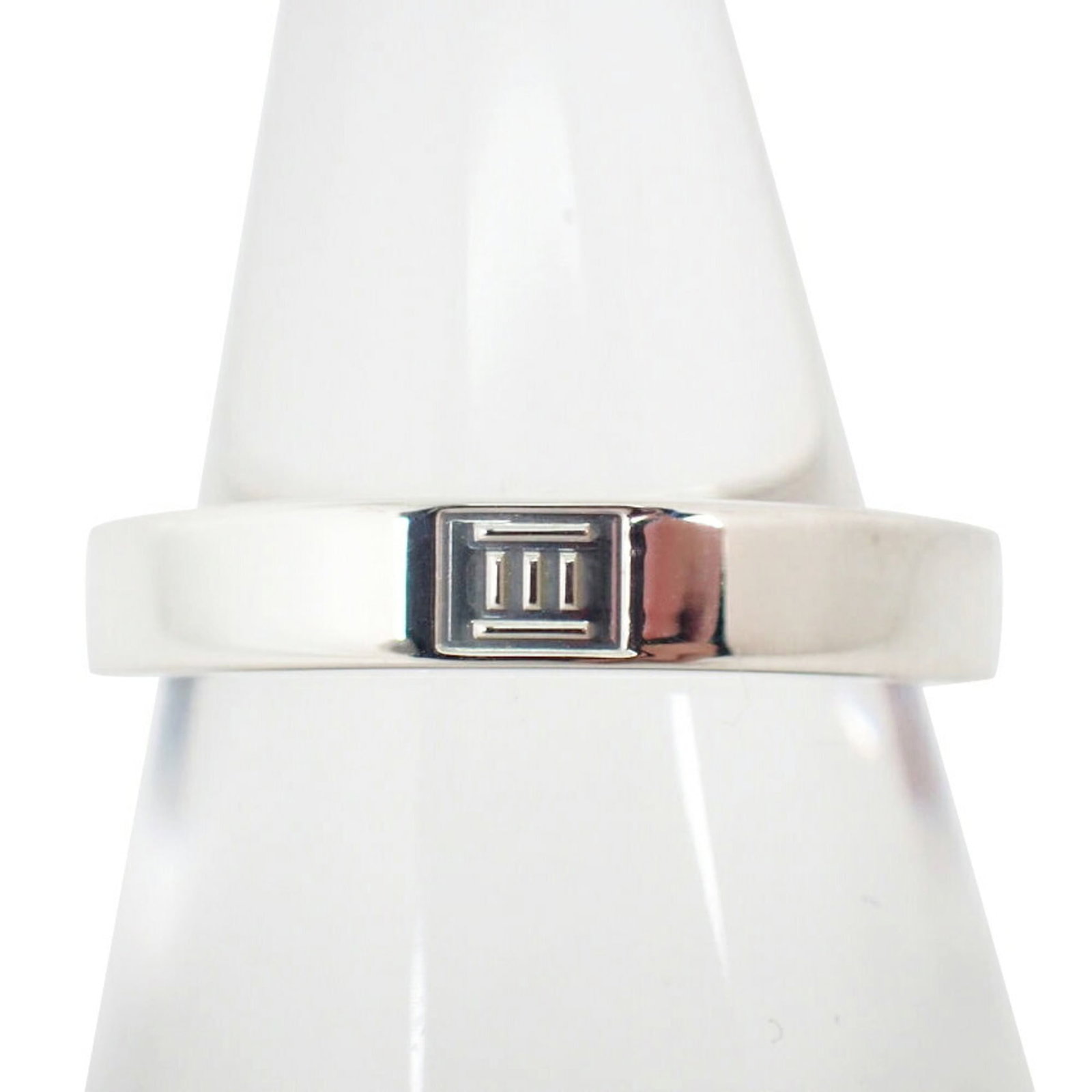 Sterling Silver Ring Tiffany Band: Sterling Silver Ring Tiffany Band Sterling silver ring with a classic Tiffany band design, featuring a timeless and elegant style. The ring bears a few traces of usage, including some scratches and di