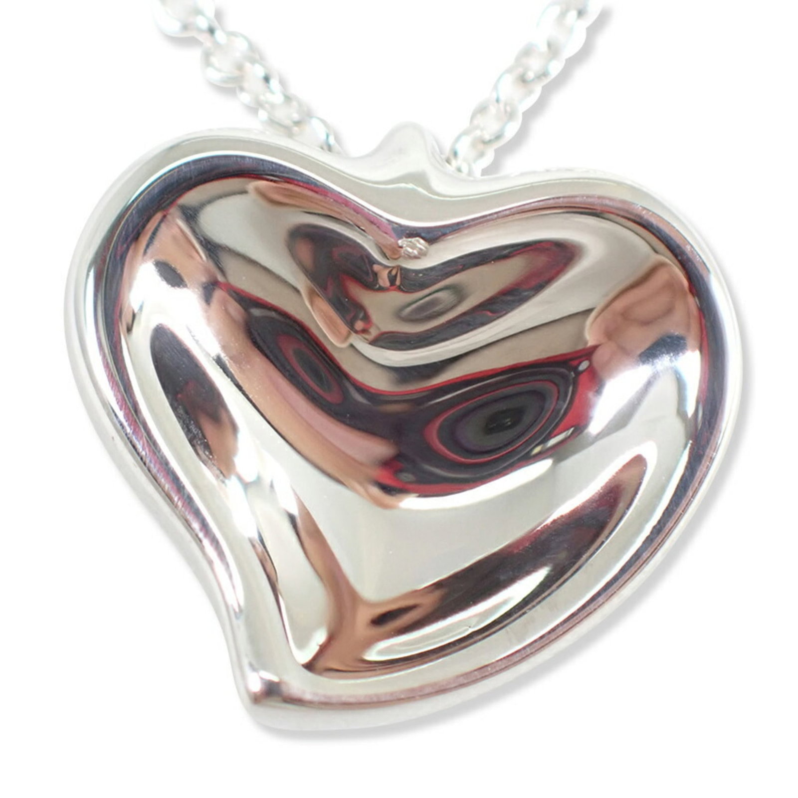 Tiffany 925 Full Heart Pendant Necklace: Tiffany 925 Full Heart Pendant Necklace Sterling silver pendant necklace from Tiffany, featuring a full heart design. The 40.5 cm chain and 13mm x 13.5mm pendant are made from high-quality material, w