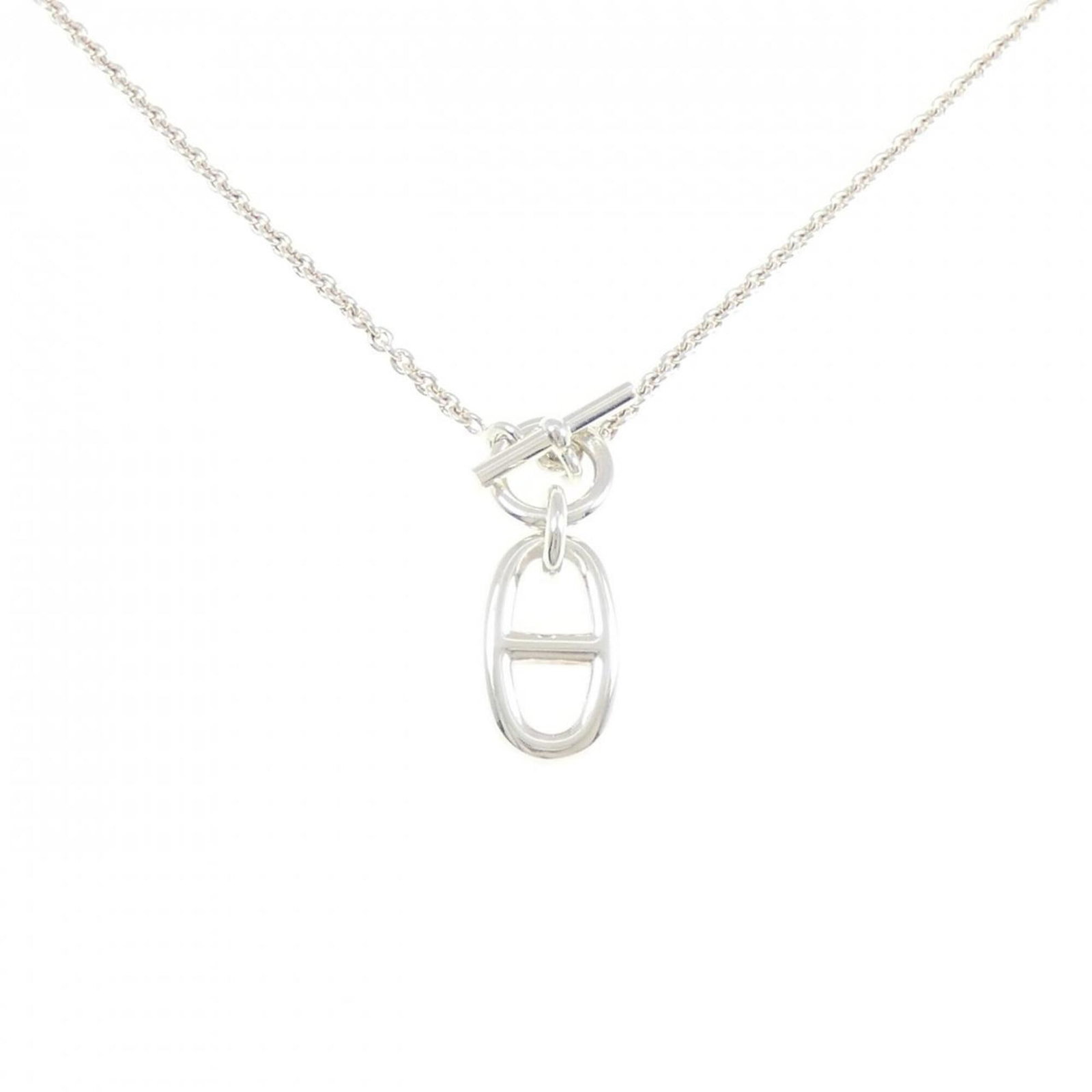Herms Chaine D'Ancre Necklace: Herms Chaine D'Ancre Necklace Silver 925 Herms Chaine D'Ancre Necklace, with a 30.3mm x 11.7mm pendant and 40cm chain circumference, in very good used condition featuring some minor scratches and dirt