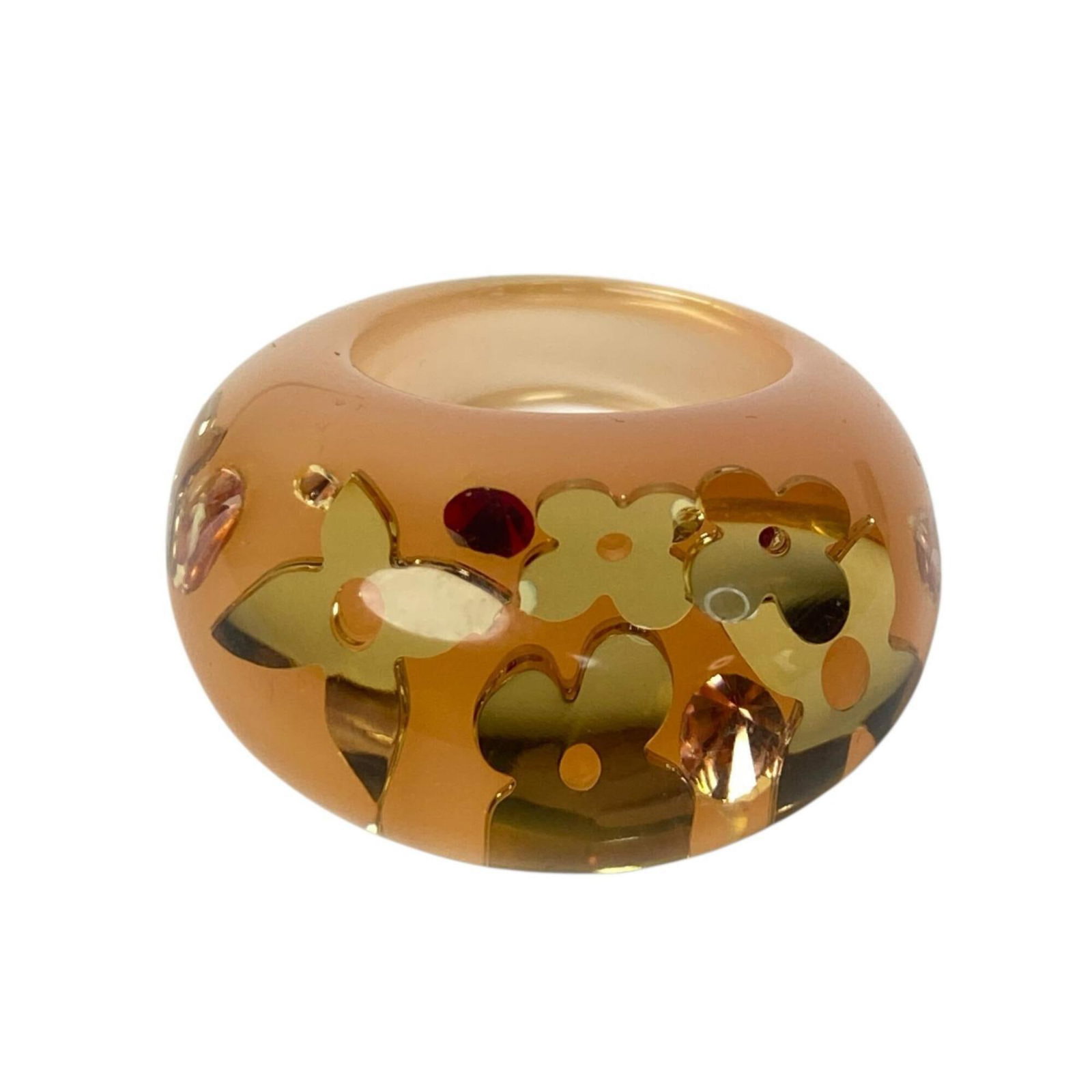 Louis Vuitton resin ring band: Louis Vuitton resin ring band Resin ring band from Louis Vuitton in pink, featuring the iconic brand's signature style. The item bears a few traces of usage and minor scratches/dirt, but remains in