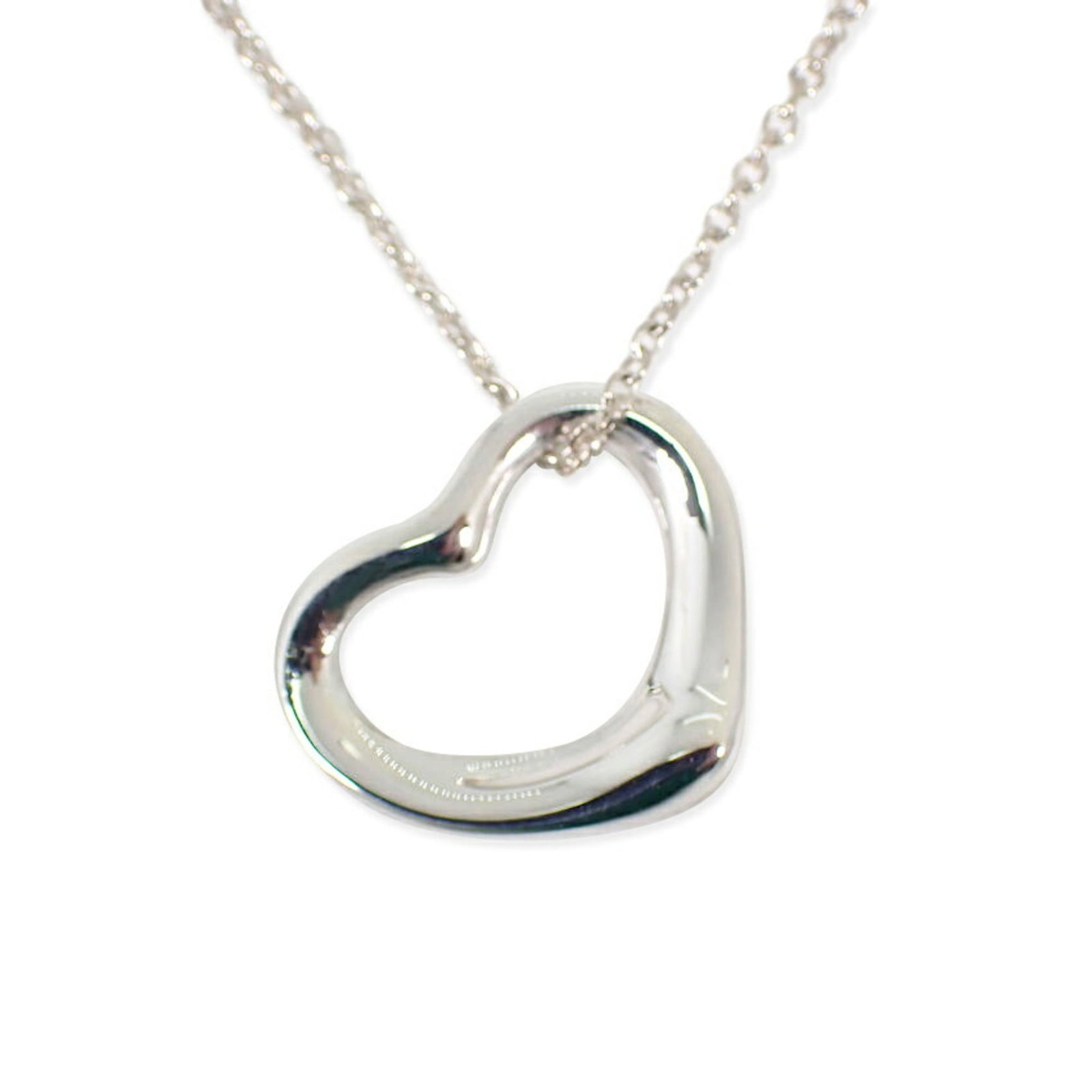 Tiffany 925 Heart Pendant Necklace: Tiffany 925 Heart Pendant Necklace Sterling silver 925 heart pendant necklace with a classic design, featuring a 13.2mm x 15mm pendant size and a comfortable 44 cm / 17.32'' neck circumference. The
