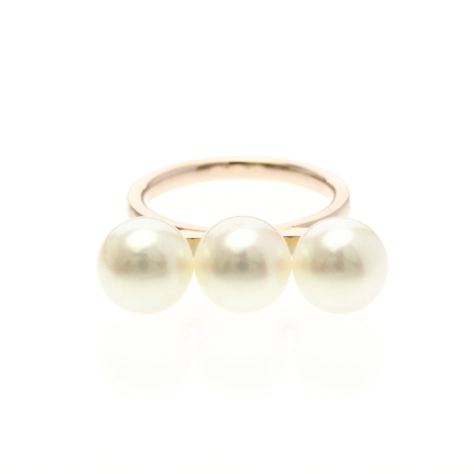 Tasaki Band Ring Pink Gold (18K): Tasaki Band Ring Pink Gold (18K) Pink Gold (18K) Band Ring with Pearl Stone. This fashion band ring features a pink gold metal with an 8.00mm x 8.00mm pearl stone, set in a 2.1mm wide band. The ring i