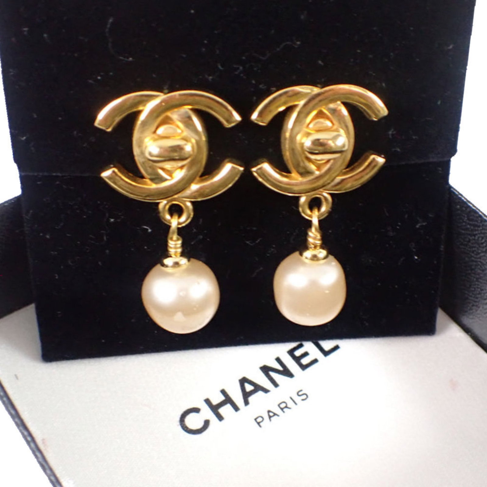 Chanel stud earrings sterling silver 925: Chanel stud earrings sterling silver 925 Sterling silver stud earrings from Chanel, bearing the hallmark of 925. With their sleek design and subtle presence, these earrings add a touch of