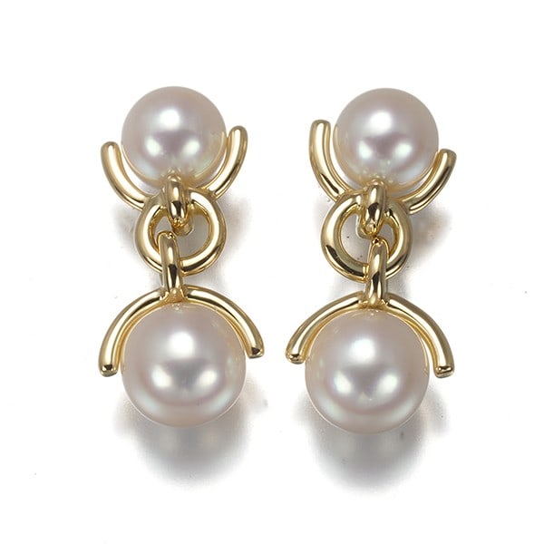 Yellow Gold 750 Pearl Earrings 6.0-7.0Mm 18K Tiffany&Co: Yellow Gold 750 Pearl Earrings 6.0-7.0Mm 18K Tiffany&Co Yellow Gold 750 Pearl Earrings with 6.0-7.0Mm Pearls, crafted in 18K Tiffany & Co. Yellow Gold. These stud earrings showcase a classic design wi