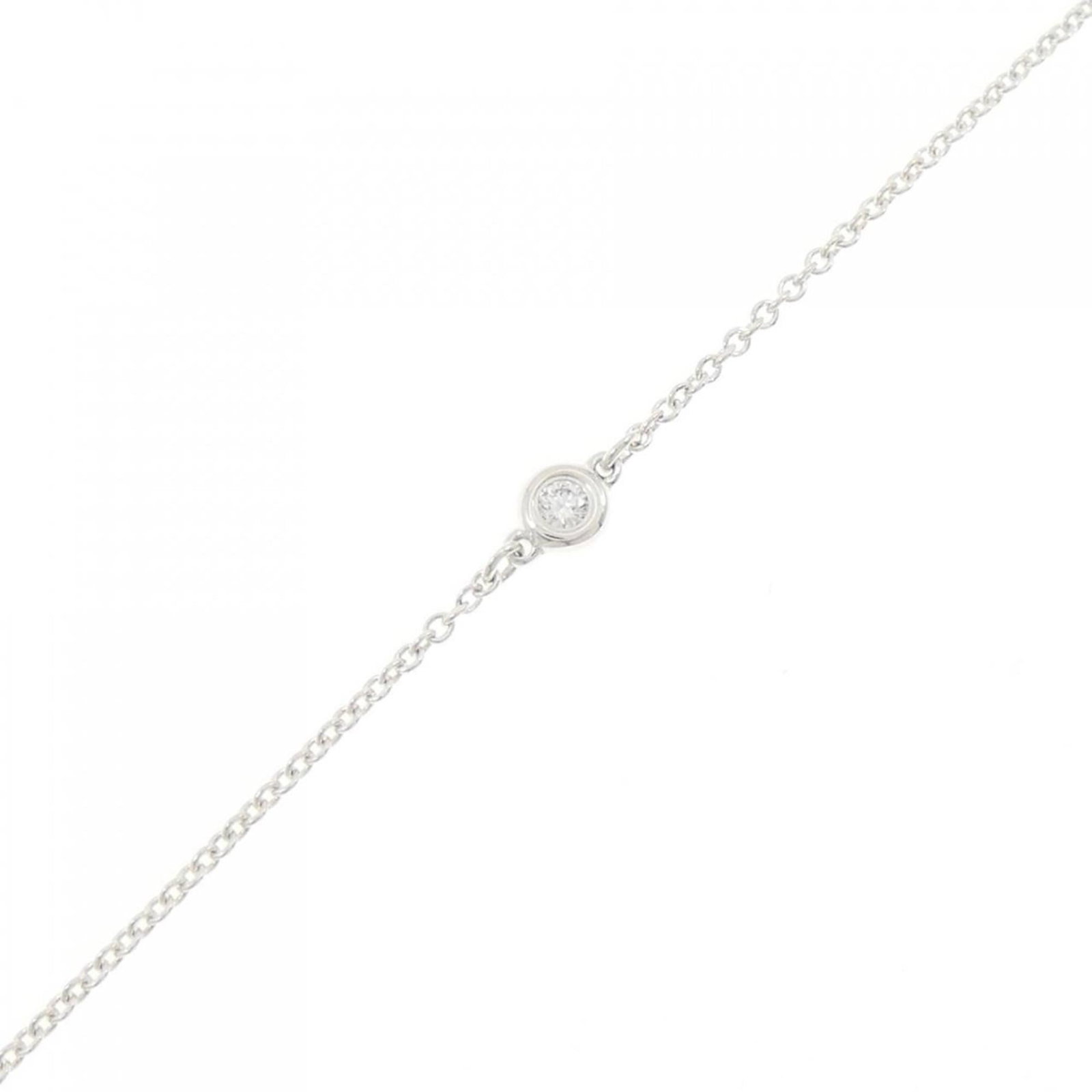 Charm Tiffany Bracelet 925 Silver: Charm Tiffany Bracelet 925 Silver Charm Tiffany Bracelet 925 Silver boasts a stunning silver finish and elegant diamond charm, making it a beautiful addition to any jewelry collection. Measuring 18cm 