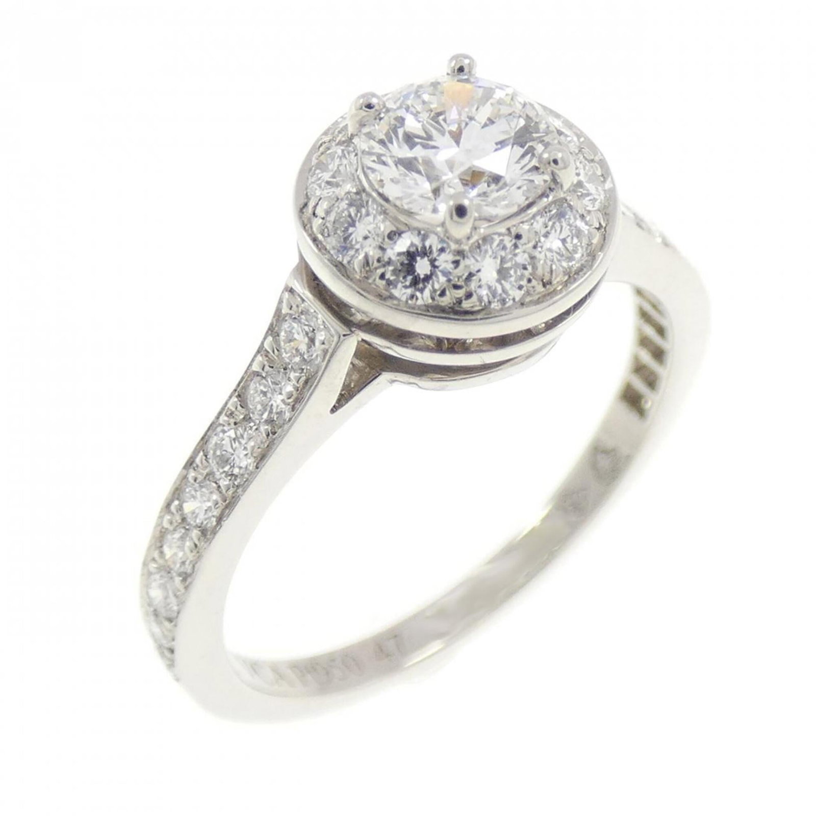 Band platinum ring van cleef arpels: Band platinum ring van cleef arpels Van Cleef & Arpels platinum band ring in excellent condition, featuring the iconic brand's signature craftsmanship. Made from high-quality platinum, this elegant ri