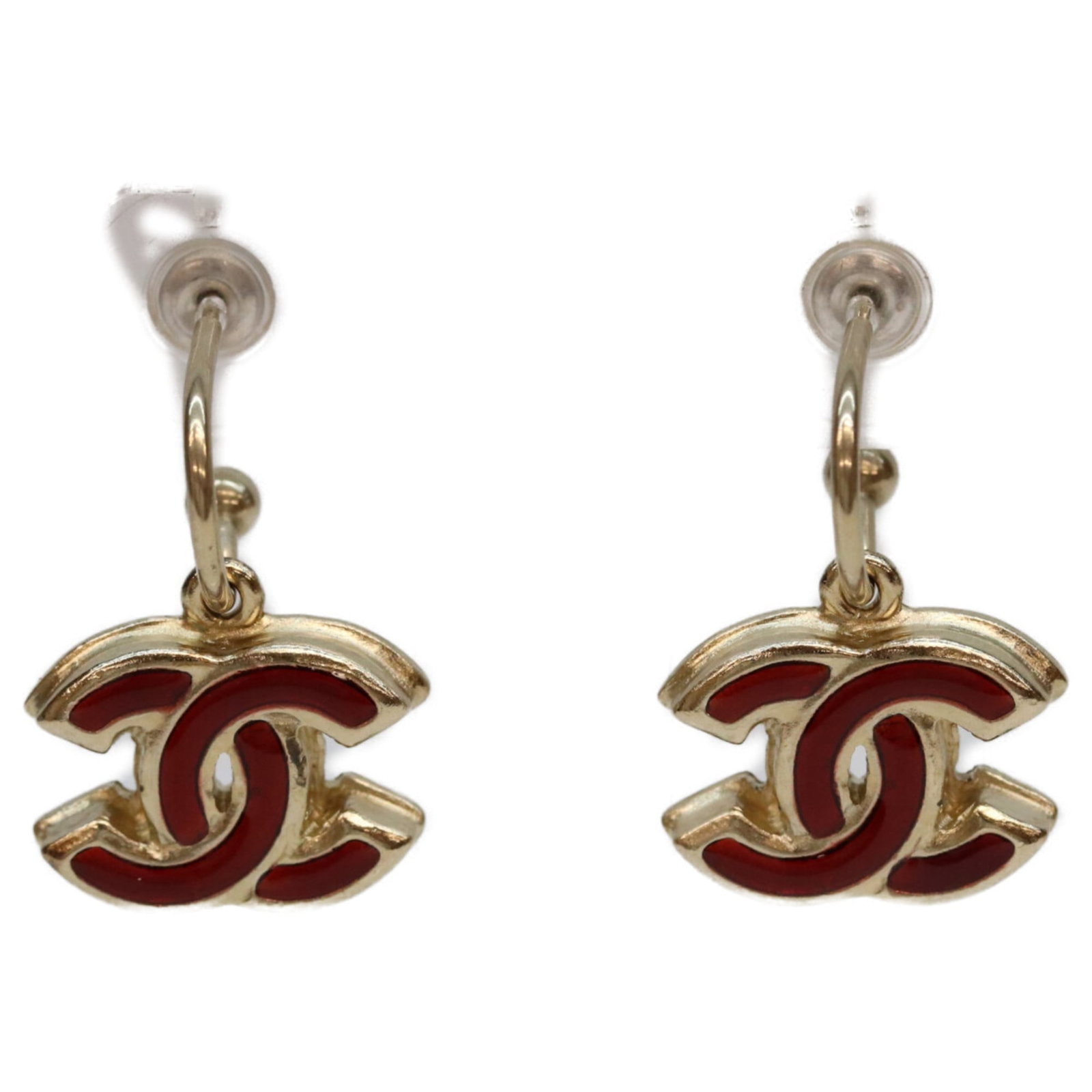 Chanel Hoop Earrings Metal: Chanel Hoop Earrings Metal Chanel's iconic hoop earrings in gold and red metal, featuring a classic design with a few traces of usage visible. The earrings have some scratches and dirt but remain in v