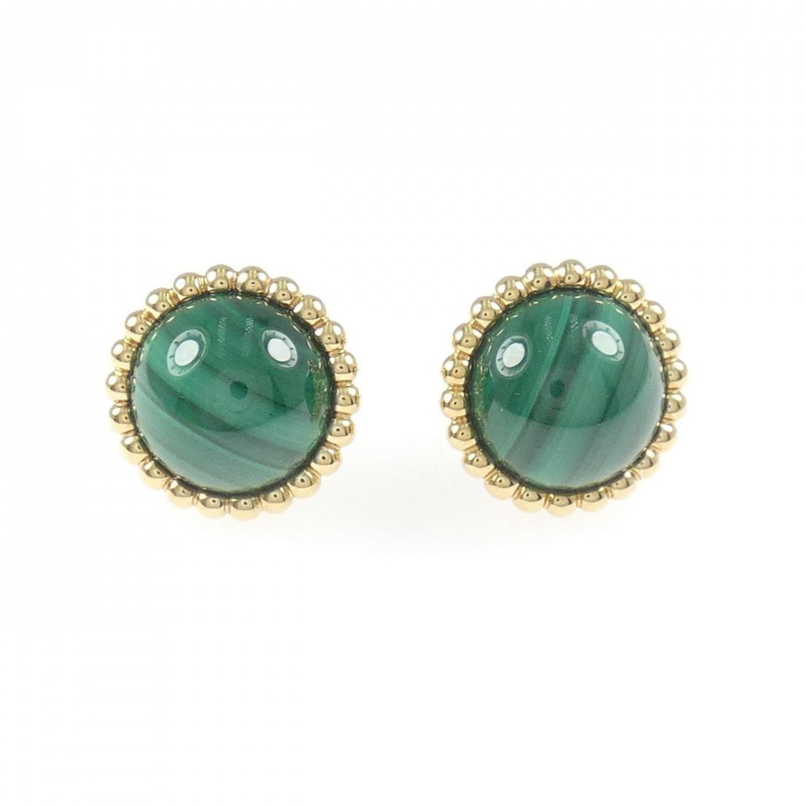 Van Cleef & Arpels Stud Earrings Yellow Gold (18K): Van Cleef & Arpels Stud Earrings Yellow Gold (18K) Stud earrings in 18K yellow gold, featuring malachite stones. The item bears a signature and is made from high-quality yellow gold with a few traces 