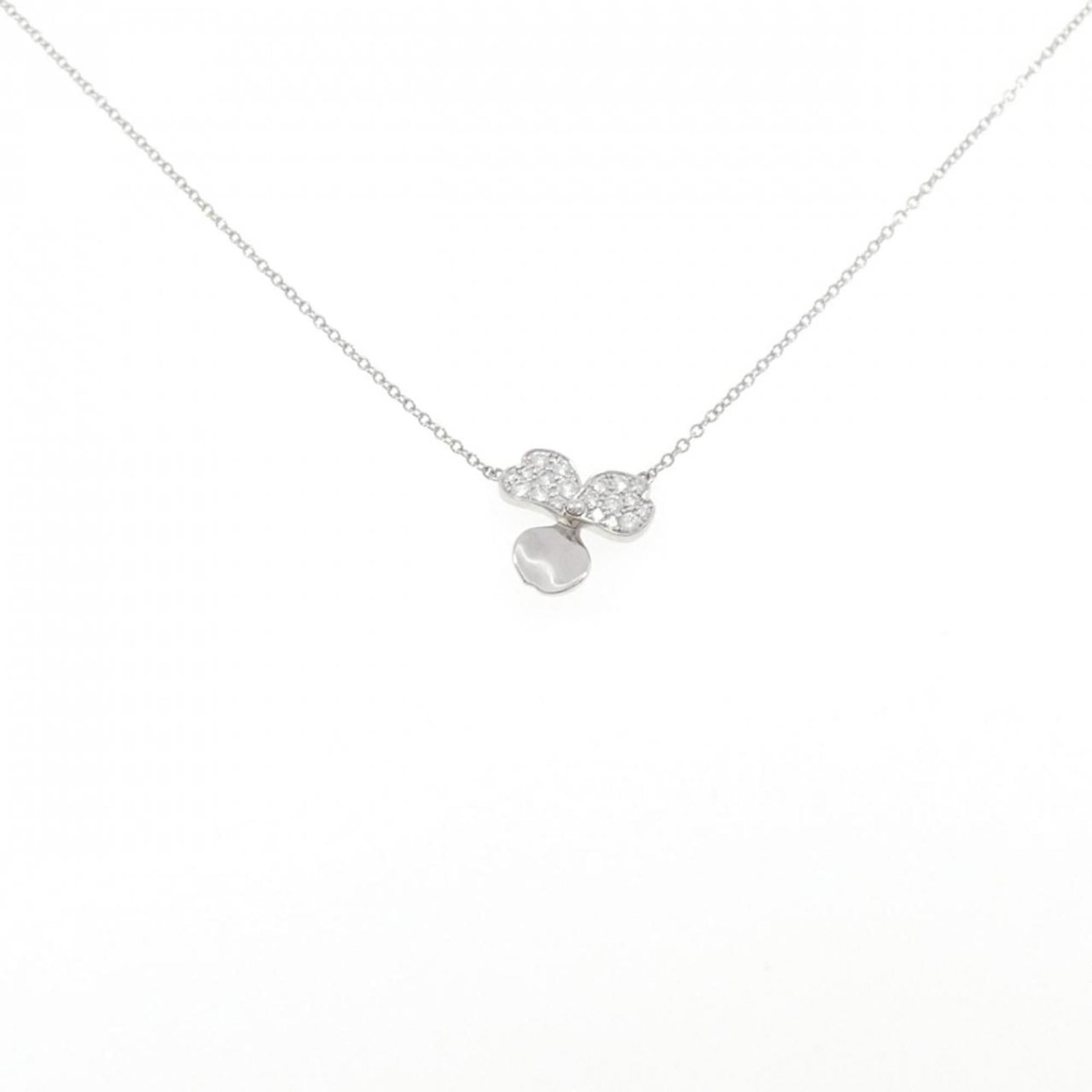 Flower Paper Tiffany Necklace: Flower Paper Tiffany Necklace Platinum 950 Flower Paper Tiffany Necklace features a stunning diamond pendant set in platinum, with a unique flower design. The necklace boasts a 40 cm circumference