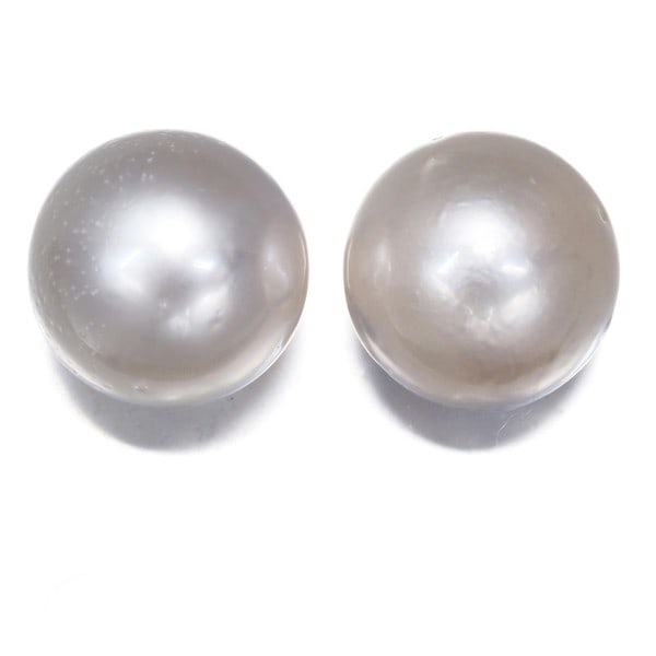 South Sea Pearl 11.0Mm Solitaire Earrings 900 Platinum: South Sea Pearl 11.0Mm Solitaire Earrings 900 Platinum 900 Platinum South Sea Pearl Solitaire Earrings feature a stunning 11.0mm cultured South Sea pearl as the main stone, set in platinum metal. The