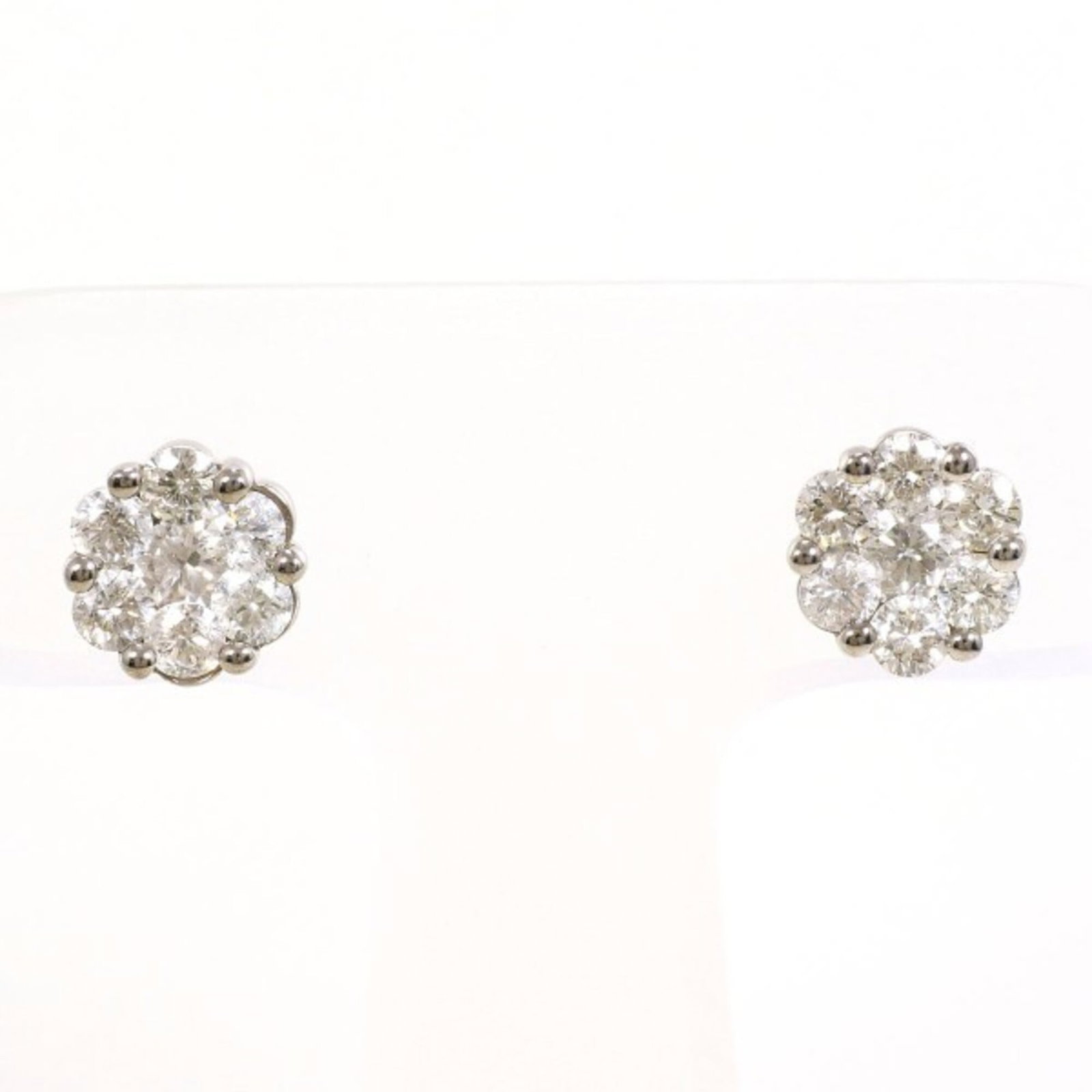 Gold White Stud Earrings Unbranded: Gold White Stud Earrings Unbranded Stud earrings made from 18K white gold, featuring a diamond stone weighing 0.50 carats, and measuring 2.1g in weight. The item has been used but shows hardly any sig