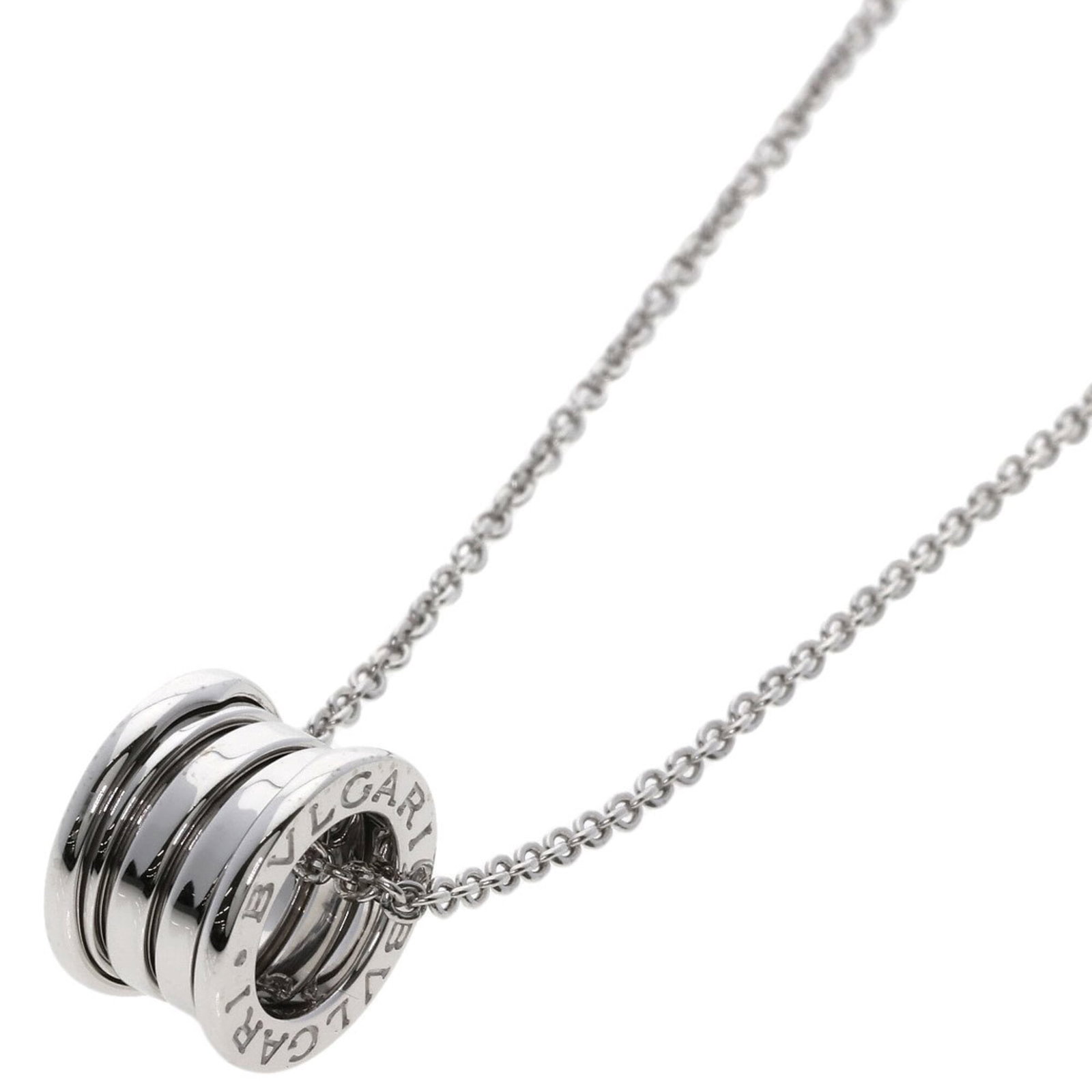 Bvlgari B-Zero1 Necklace 18K White Gold Women'S: Bvlgari B-Zero1 Necklace 18K White Gold Women'S Bvlgari's B-Zero1 Necklace is a sophisticated 18K white gold piece, featuring a pendant with dimensions of 14.6mm x 9.8mm. The necklace boasts a