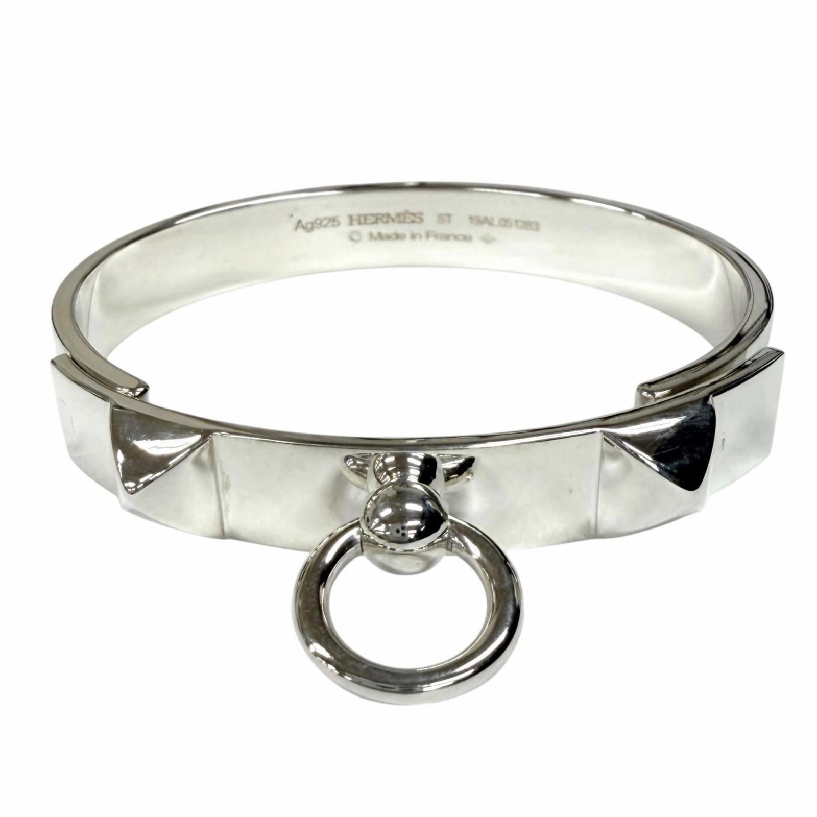 Silver Charm Bracelet 925 by Hermes: Silver Charm Bracelet 925 by Hermes Silver Charm Bracelet 925 by Hermes. This elegant charm bracelet features sterling silver construction and measures 15.5cm in length, with a width of 9mm and weight