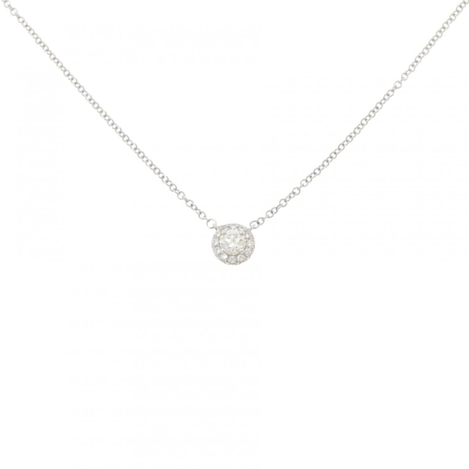 Soleste Necklace Tiffany: Soleste Necklace Tiffany Platinum 950 Tiffany Necklace with a stunning silver pendant, measuring 5.7mm x 5.7mm, set in a necklace with a circumference of 41 cm / 16.14''. The piece bears some minor sc