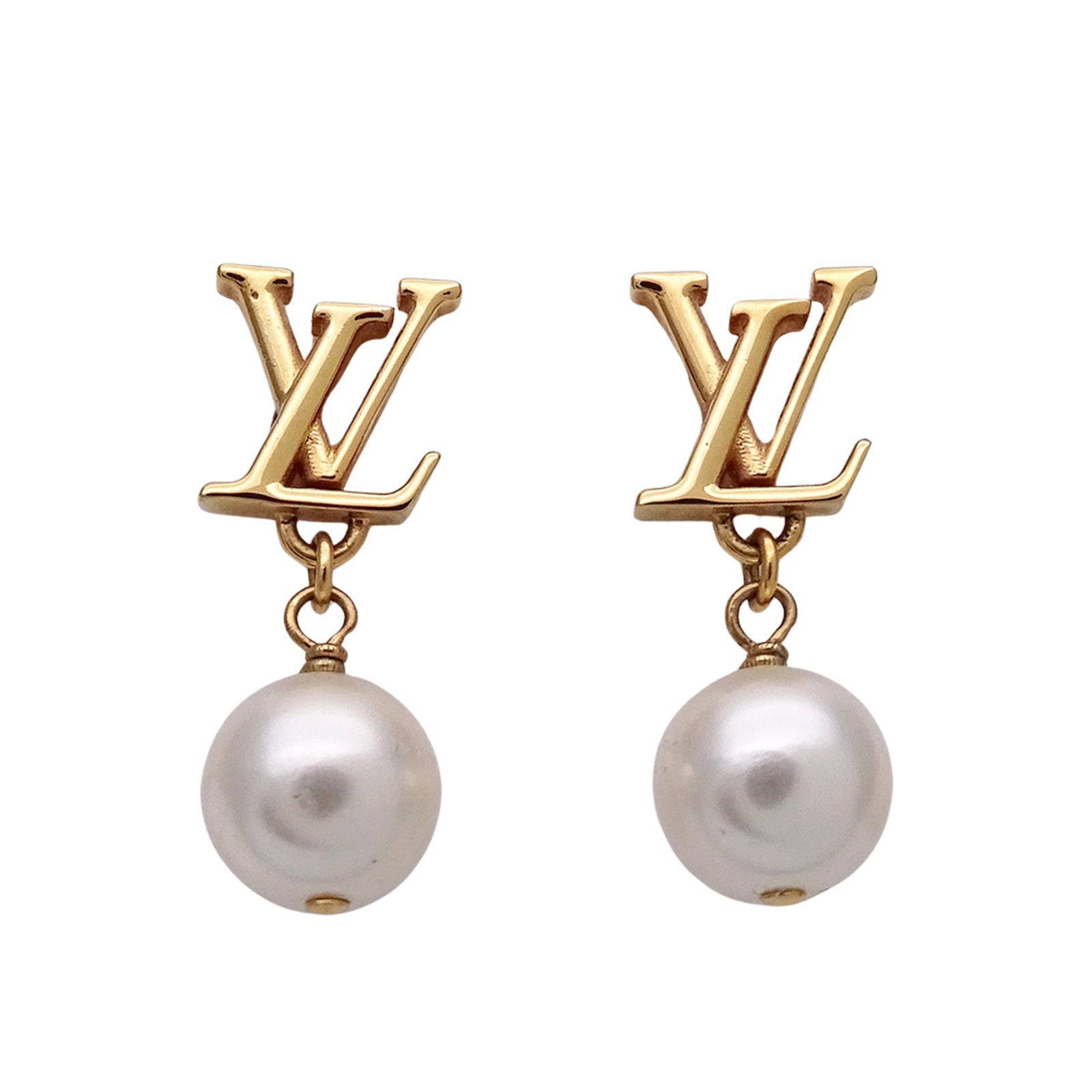 Louis Vuitton Chain Earrings Gold Plating: Louis Vuitton Chain Earrings Gold Plating Gold Plating Chain Earrings from Louis Vuitton, featuring a stylish gold-plated chain design. With a size of 22.50mm x 8.80mm and a gold color, these earrings