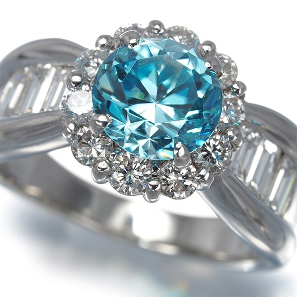 Blue Zircon 2.481Ct Diamond 1.23Ct Ring 900 Platinum: Blue Zircon 2.481Ct Diamond 1.23Ct Ring 900 Platinum 900 Platinum Blue Zircon 2.481Ct Diamond Ring boasts a striking combination of natural blue zircon and diamond, set in high-quality platinum metal.