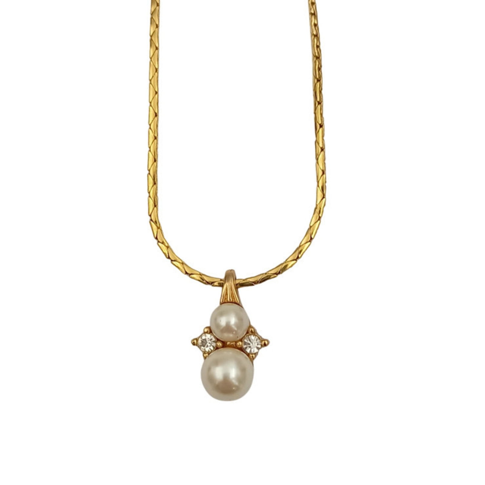 Christian Dior Necklace Women's Gold Metal Rhinestone Pearl Faux: Christian Dior Necklace Women's Gold Metal Rhinestone Pearl Faux Gold metal, rhinestone pearl faux necklace from Christian Dior. This 43 cm long necklace features a 1.6mm x 1mm pendant in a subtle set