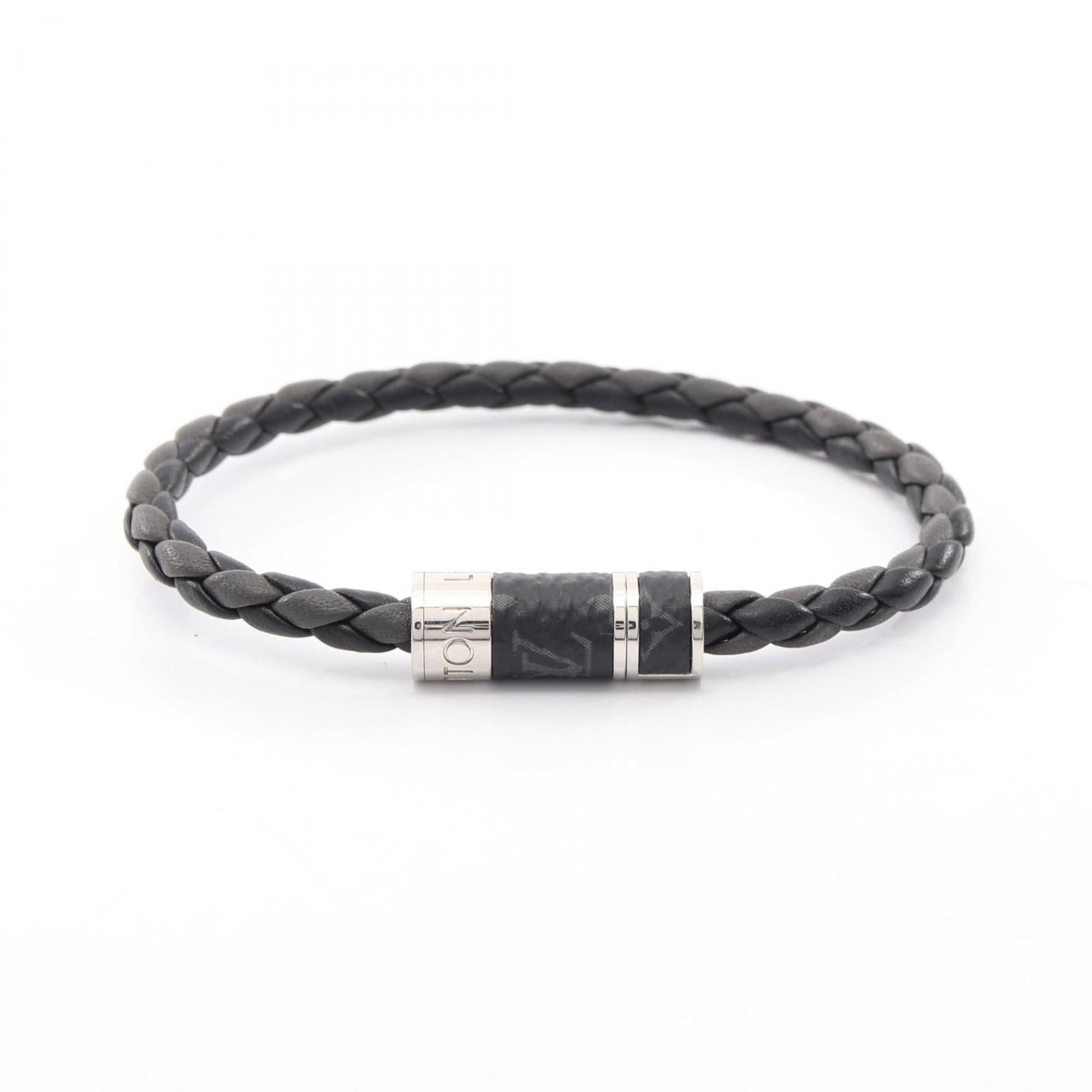 Monogram Eclipse Charm Louis Vuitton Stainless Steel: Monogram Eclipse Charm Louis Vuitton Stainless Steel Monogram Eclipse Charm Louis Vuitton Stainless Steel features the iconic Monogram Eclipse design in black and silver, paired with stainless steel d