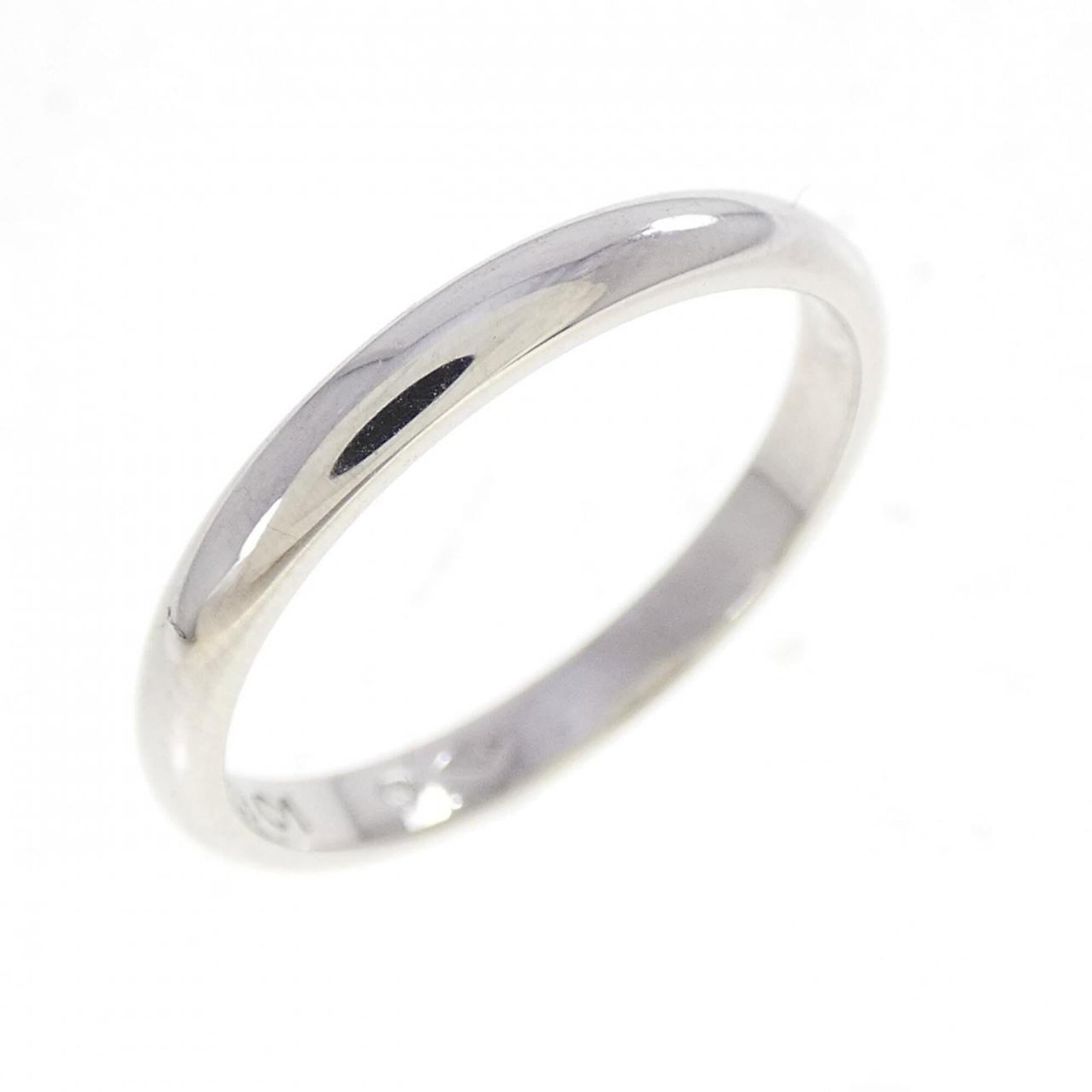 Ring Platinum Cartier Wedding: Ring Platinum Cartier Wedding Platinum Cartier Wedding Ring, featuring the iconic brand's signature style, boasts a sleek and sophisticated design. Made from high-quality platinum material (950),