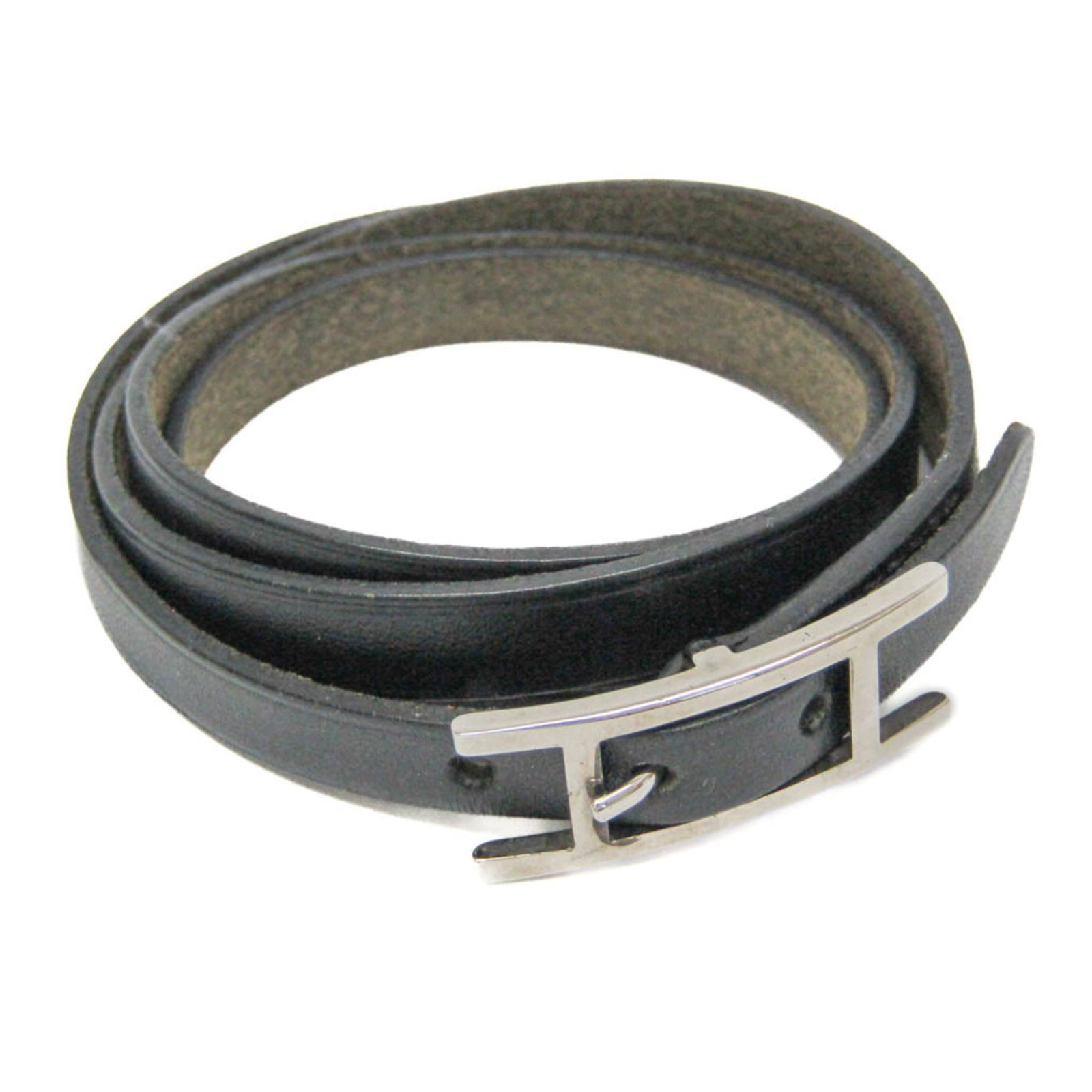 Metal leather bangle Hermes: Metal leather bangle Hermes Metal leather bangle from Hermes features box calf leather and metal construction. The black and silver design adds a touch of sophistication, while the casual style makes