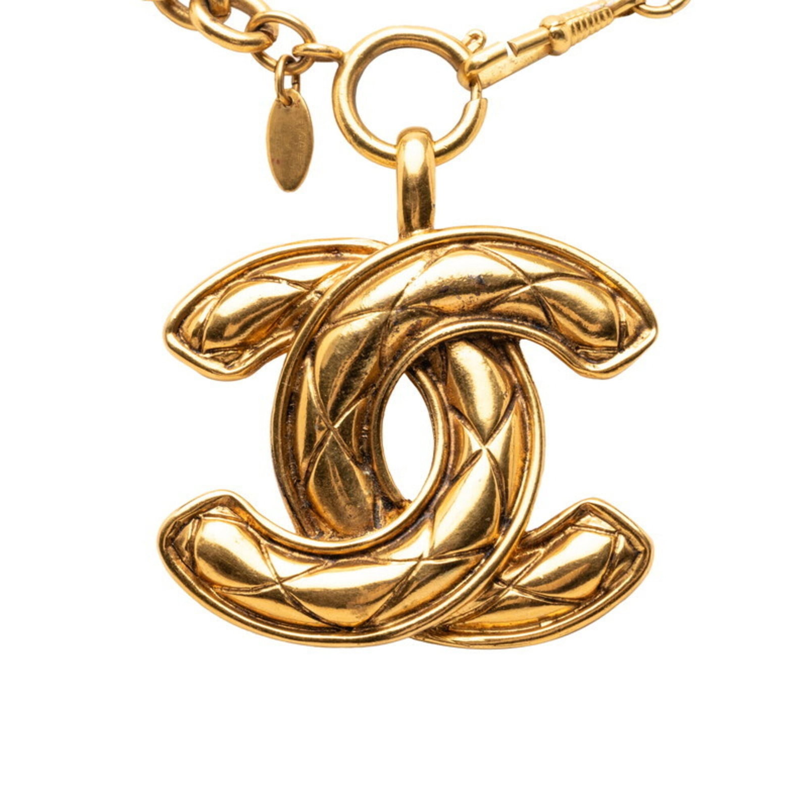 Women's Gold Plated Necklace Pendant Matelass Logo Coco Chanel.: Women's Gold Plated Necklace Pendant Matelass Logo Coco Chanel. Gold Plated Necklace Pendant Matelass Logo Coco Chanel.The iconic Matelass logo necklace features a gold plated pendant with the signatu