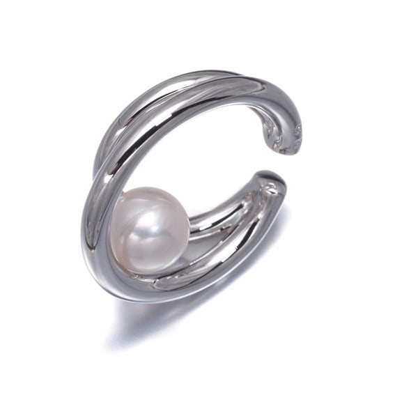 Akoya Pearl Earrings Mikimoto 6.5mm Silver Ear Cuff: Akoya Pearl Earrings Mikimoto 6.5mm Silver Ear Cuff Akoya Pearl Earrings Mikimoto 6.5mm Silver Ear Cuff - A pair of elegant earrings featuring high-quality Akoya pearls, set in a sterling silver ear