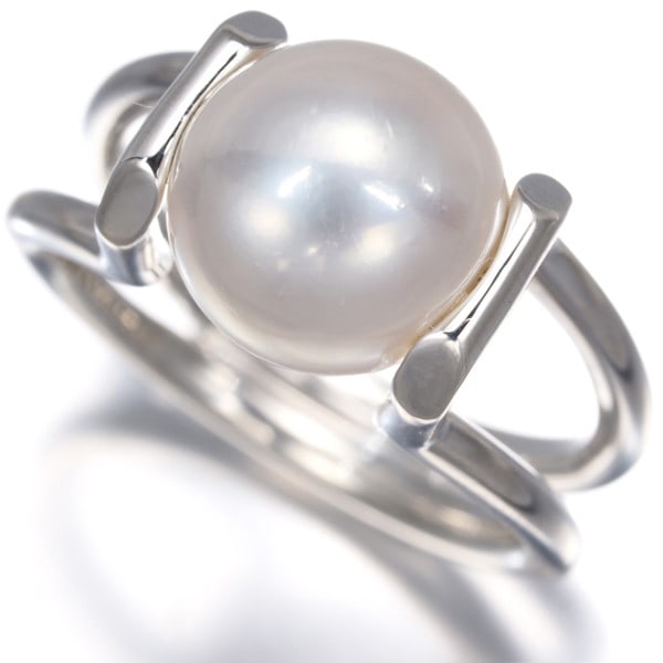 Tiffany&Co. Ring Pearl 9.6Mm Hard Wear Us5.25-5.5 925 Sterling Silver: Tiffany&Co. Ring Pearl 9.6Mm Hard Wear Us5.25-5.5 925 Sterling Silver Tiffany & Co.'s Ring Pearl features a cultured pearl, set in 925 sterling silver. The ring's main stone creation showcases the