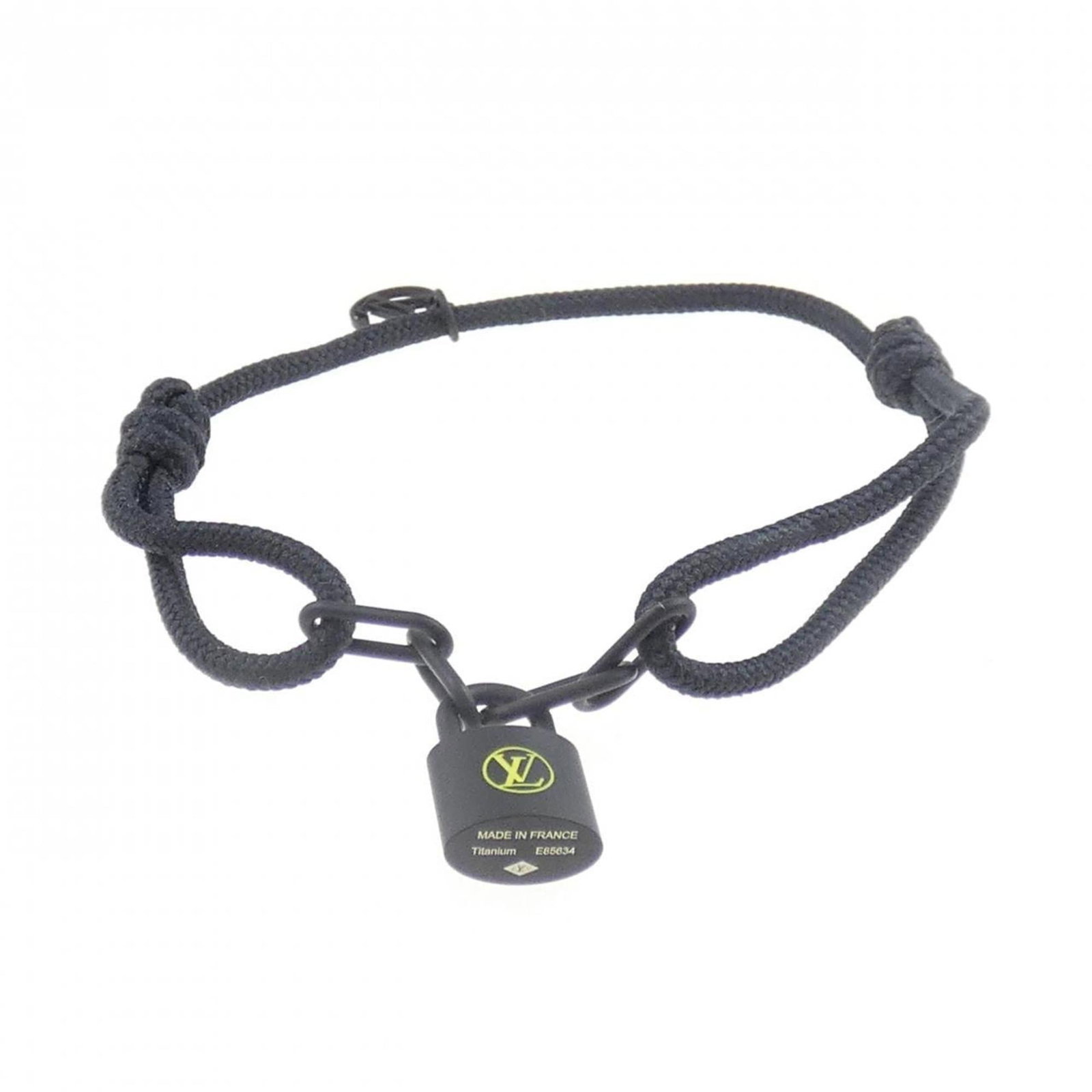 Charm Bracelet of Louis Vuitton: Charm Bracelet of Louis Vuitton Titanium charm bracelet in black, featuring the iconic Louis Vuitton design, measures 16cm in length. This like-new condition item showcases a nearly unused state with 