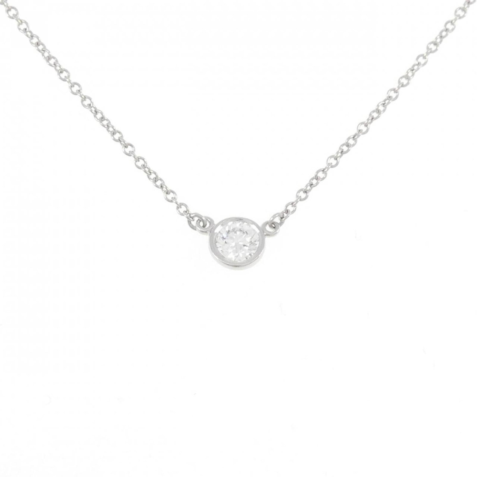 Tiffany By The Yard Necklace 0.21Ct G Vvs1 3Ext: Tiffany By The Yard Necklace 0.21Ct G Vvs1 3Ext Tiffany's iconic necklace boasts a stunning 0.21 carat G VVS1 diamond, set in platinum, with a sleek design that makes it a timeless piece for any