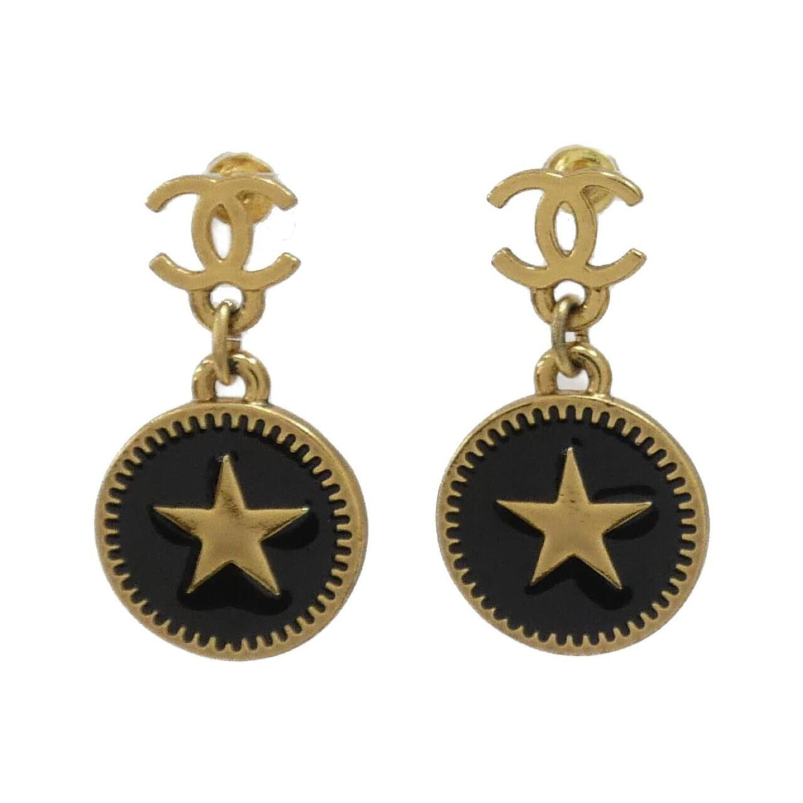 Earrings by Chanel: Earrings by Chanel Black Chanel earrings with a stone size of 18.00mm x 32.00mm, bearing a few traces of usage and minor scratches/dirt, are available in very good condition. The earrings' black stone