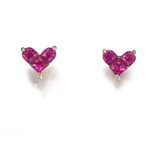 Ruby 0.20Ct/ 0.20Ct Heart Earrings 18K 750 Yellow Gold: Ruby 0.20Ct/ 0.20Ct Heart Earrings 18K 750 Yellow Gold Yellow gold earrings feature two natural ruby stones, each measuring 0.20 carats, set in an 18k 750 yellow gold stud design. The earrings showcas