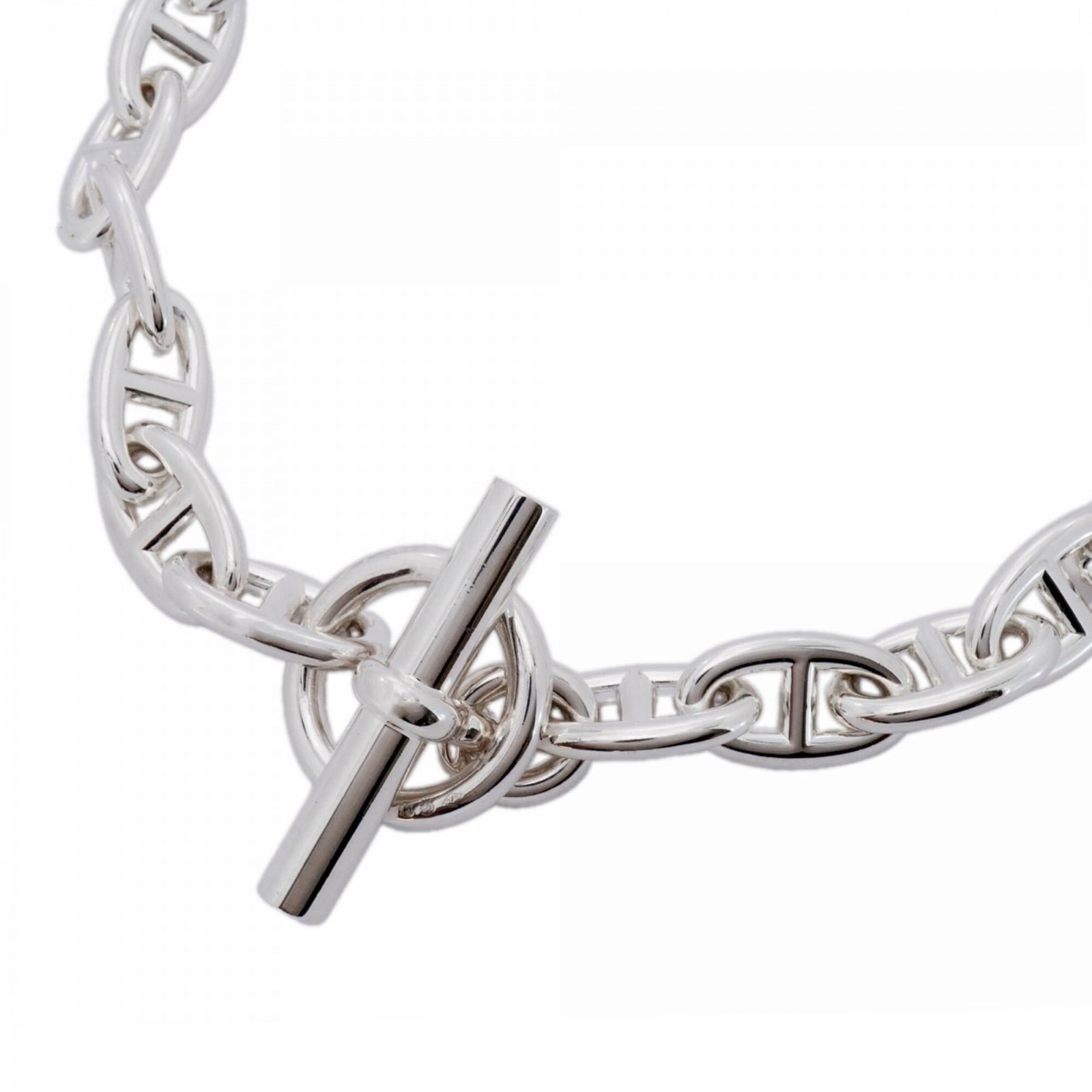 Hermes Chaine D'Ancre Gm Necklace 29 Links Sterling Silver 925 Men'S/ Women'S P2593785: Hermes Chaine D'Ancre Gm Necklace 29 Links Sterling Silver 925 Men'S/ Women'S P2593785 Sterling silver 925, the Hermes Chaine D'Ancre Gm Necklace boasts a timeless design with 29 links. This men's