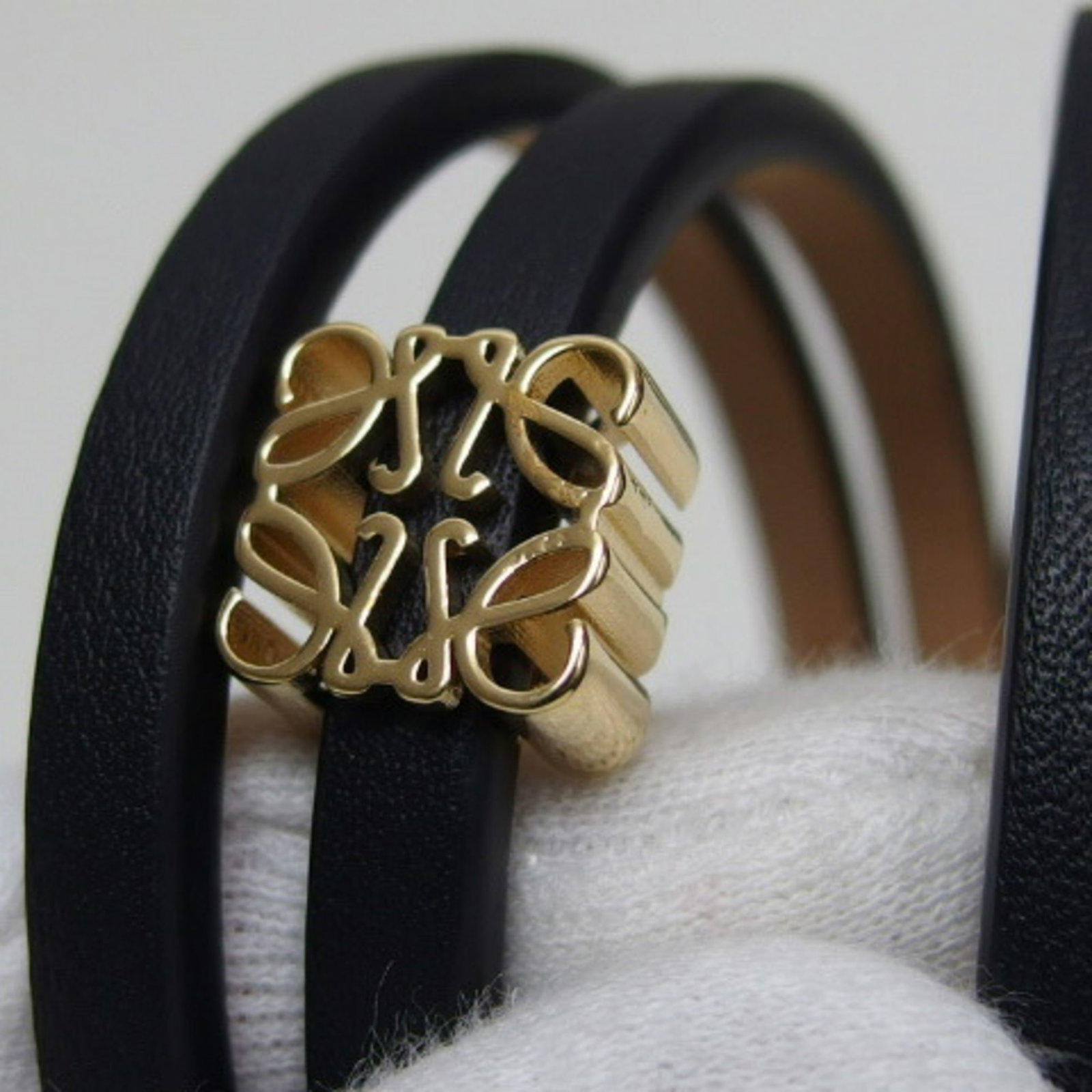 Charm Bracelet Leather - 8