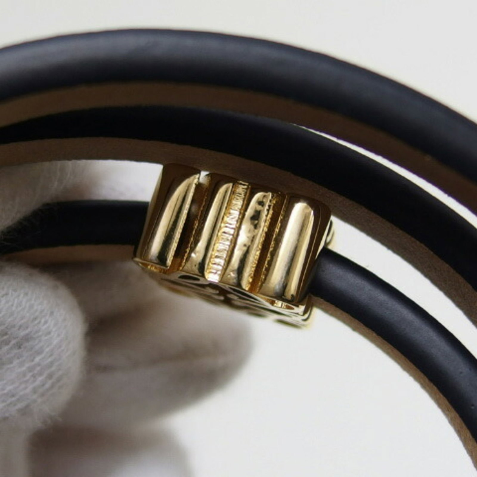 Charm Bracelet Leather - 9