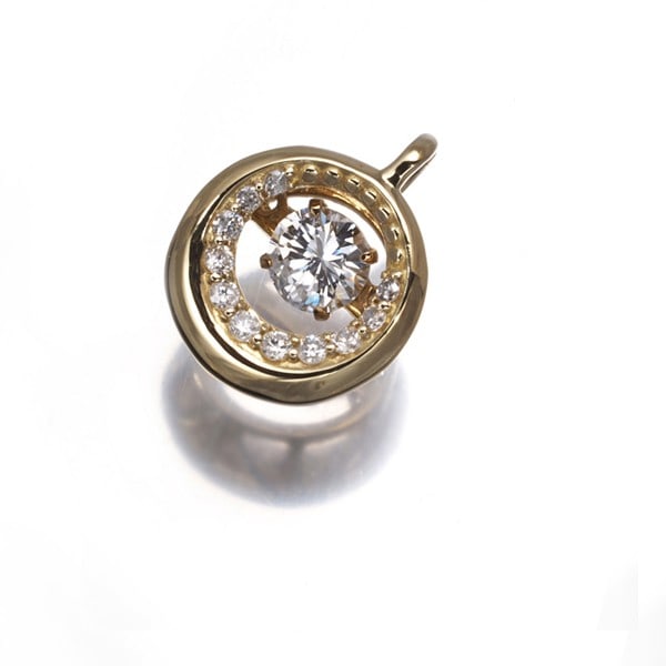 Diamond 0.20Ct/ 0.06Ct Dancing Stone Pendant 18K 750 Yellow Gold: Diamond 0.20Ct/ 0.06Ct Dancing Stone Pendant 18K 750 Yellow Gold The 0.20Ct/ 0.06Ct Diamond Dancing Stone Pendant in 18K yellow gold showcases two sparkling diamonds set in a delicate design, creating
