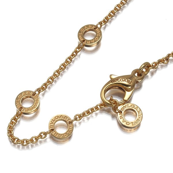 Chain Necklace 44cm 18k 750 Rose Gold Bvlgari: Chain Necklace 44cm 18k 750 Rose Gold Bvlgari 18k rose gold BVLGARI chain necklace, measuring 44cm in length. This elegant piece showcases the luxury and sophistication of BVLGARI's iconic design. A
