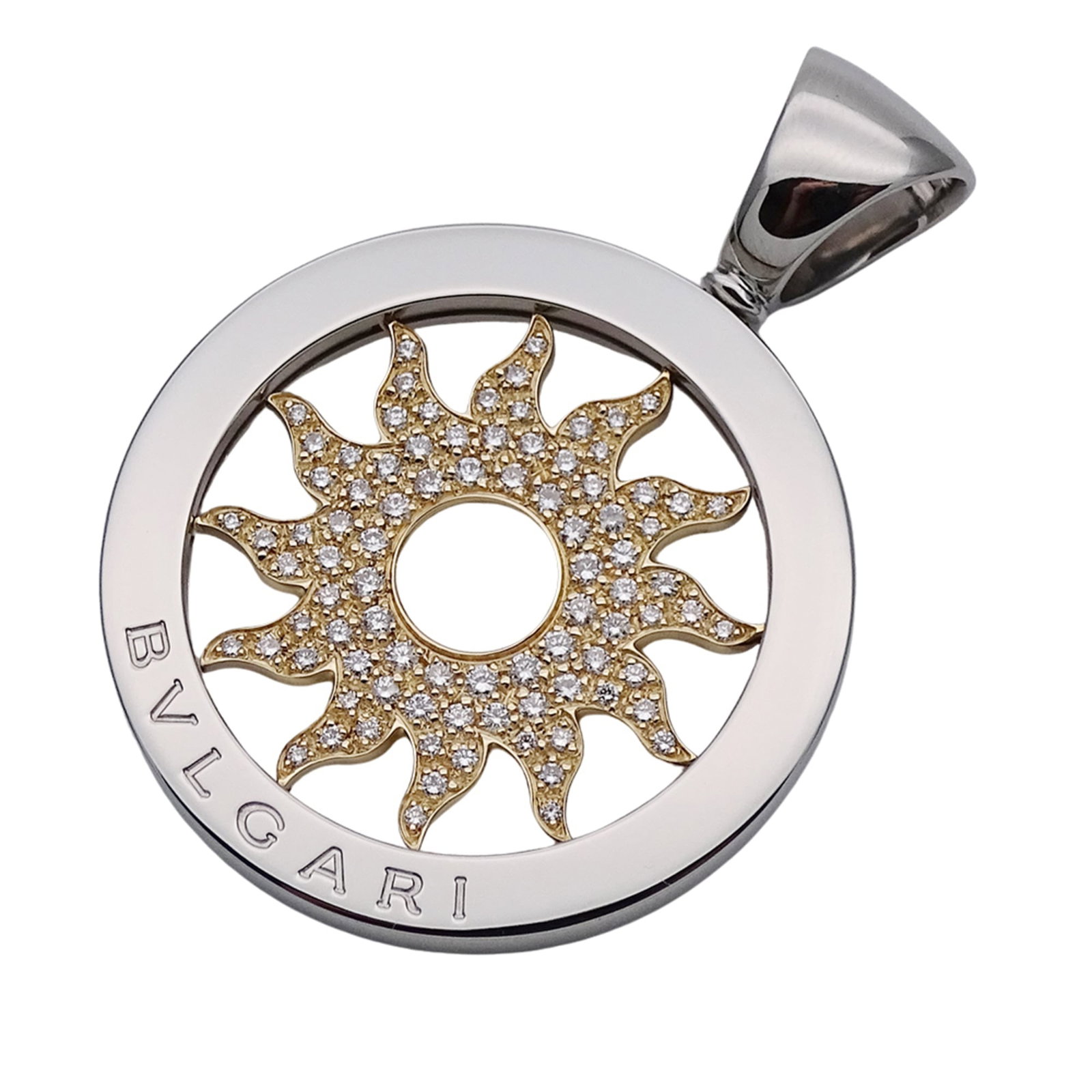 Bulgari Bvlgari Men'S Pendant Top Brand Name 750Yg Stainless Steel Diamond Tondosan Yellow Gold: Bulgari Bvlgari Men'S Pendant Top Brand Name 750Yg Stainless Steel Diamond Tondosan Yellow Gold Bvlgari's iconic men's pendant boasts a striking combination of stainless steel and yellow gold, with a 