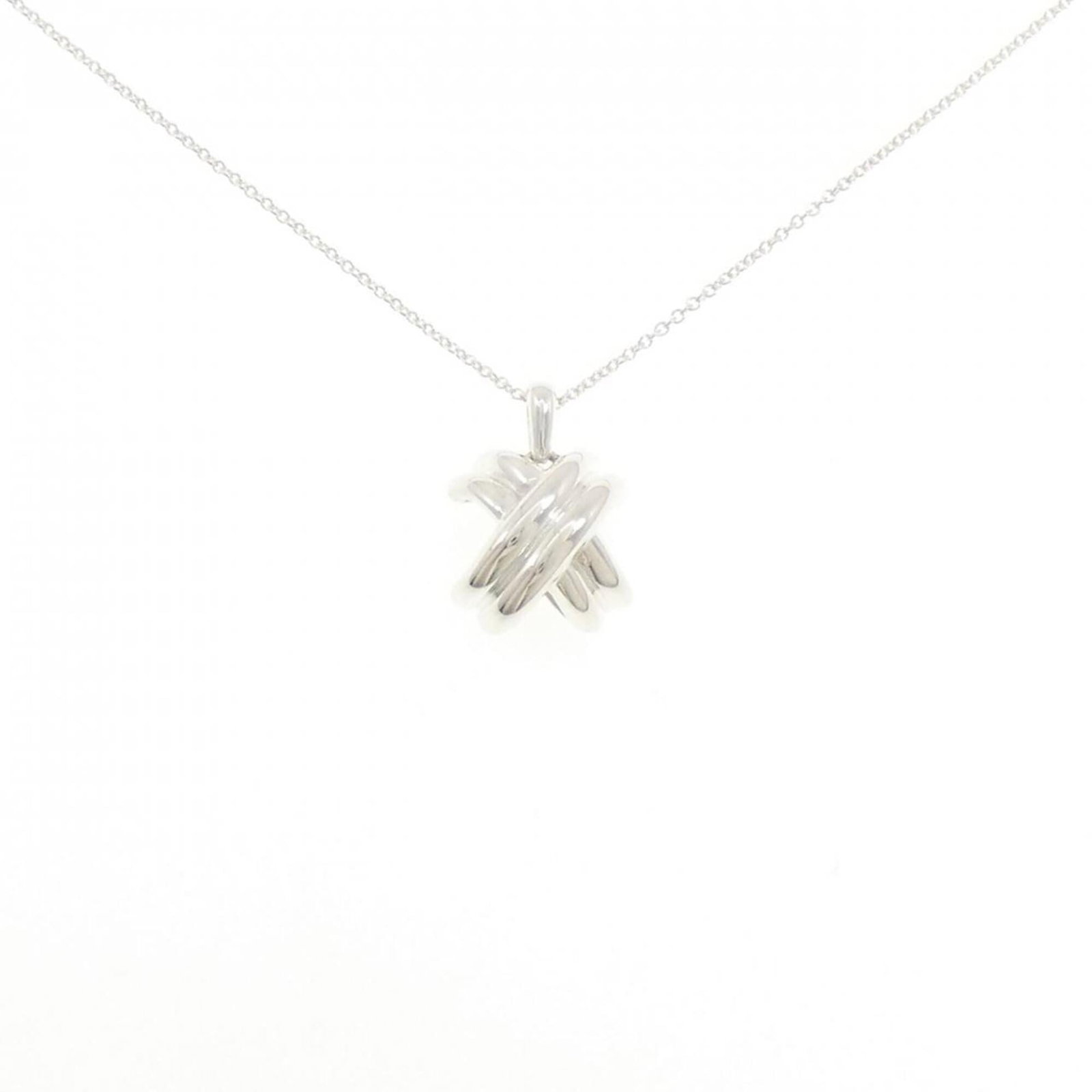 Signature of Tiffany Necklace (1 of 6)