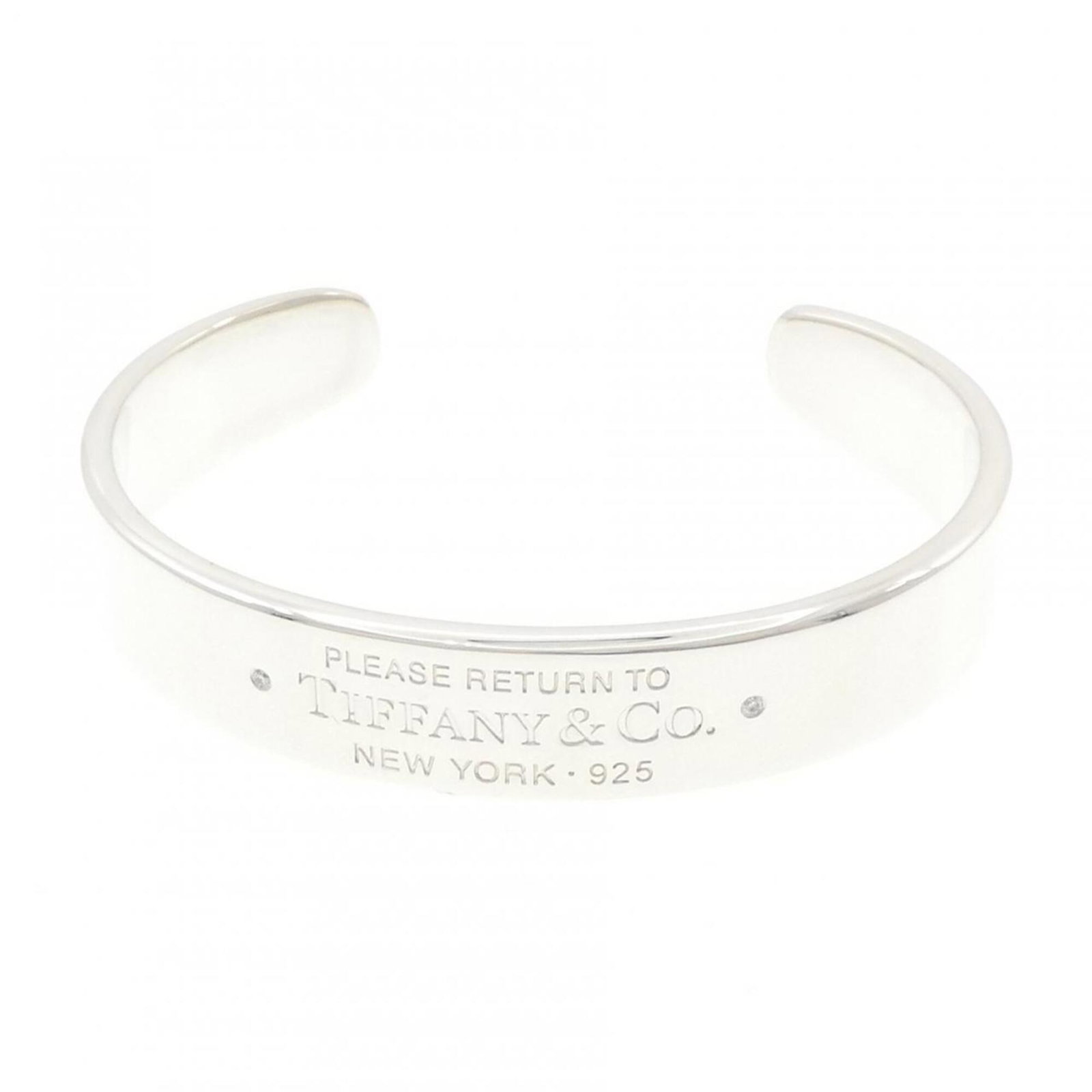 Silver 925 Tiffany Cuff Bracelet: Silver 925 Tiffany Cuff Bracelet Silver 925 Tiffany Cuff Bracelet, crafted from high-quality silver with a total length of 15cm. This cuff bracelet bears the signature of its maker and features a subt