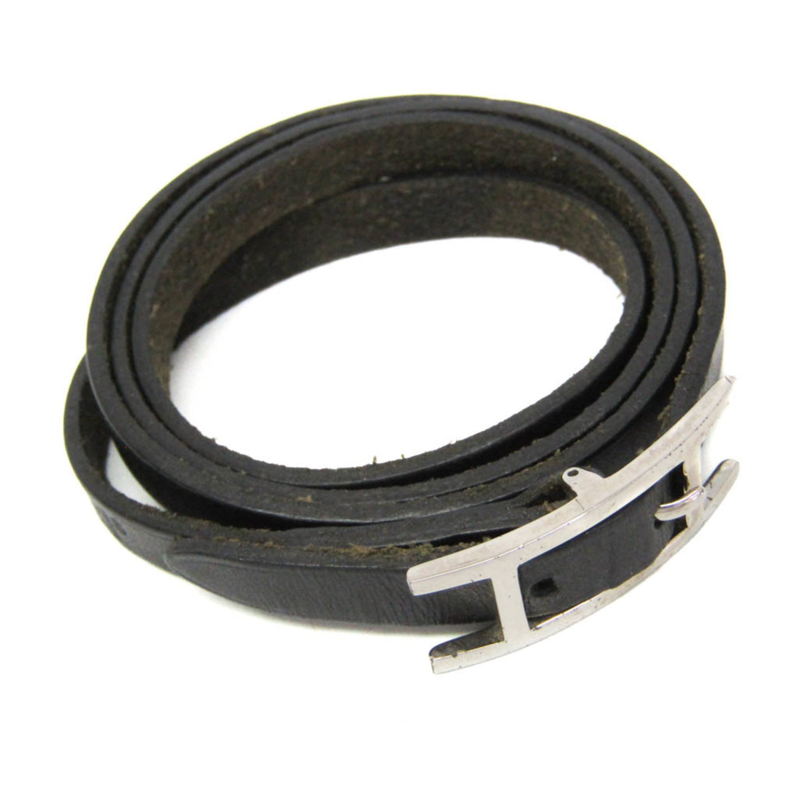 Metal leather bangle Hermes: Metal leather bangle Hermes Made from high-quality leather and metal, this classic bangle features a sleek black design with silver accents. Measuring approximately 19-20cm in length, it boasts a