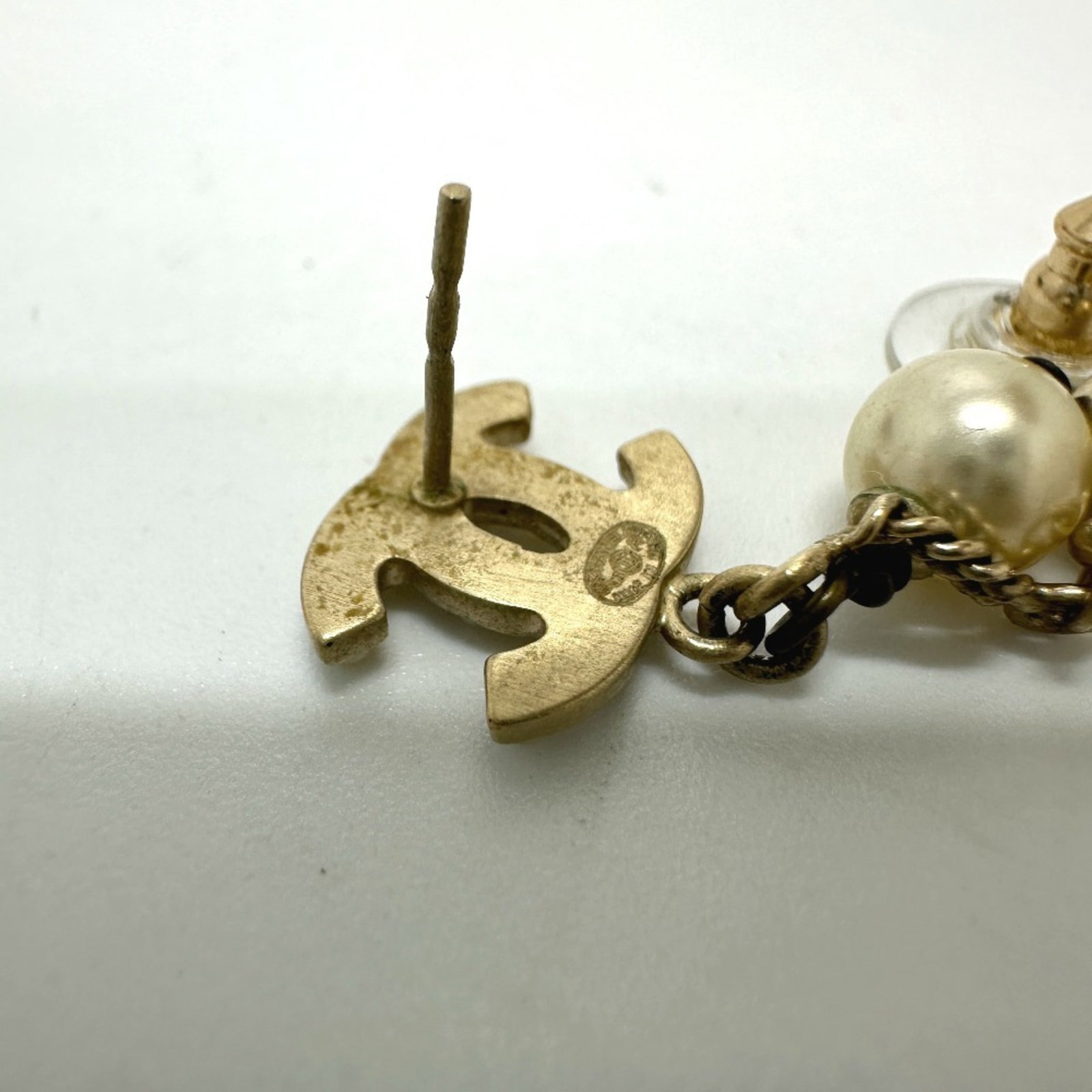 Chanel Stud Earrings Gold Plating - 10
