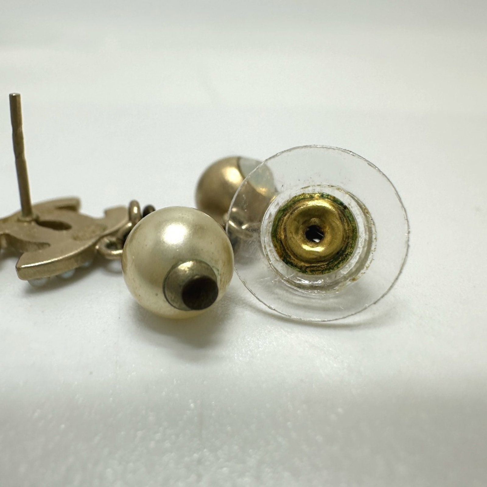 Chanel Stud Earrings Gold Plating - 11
