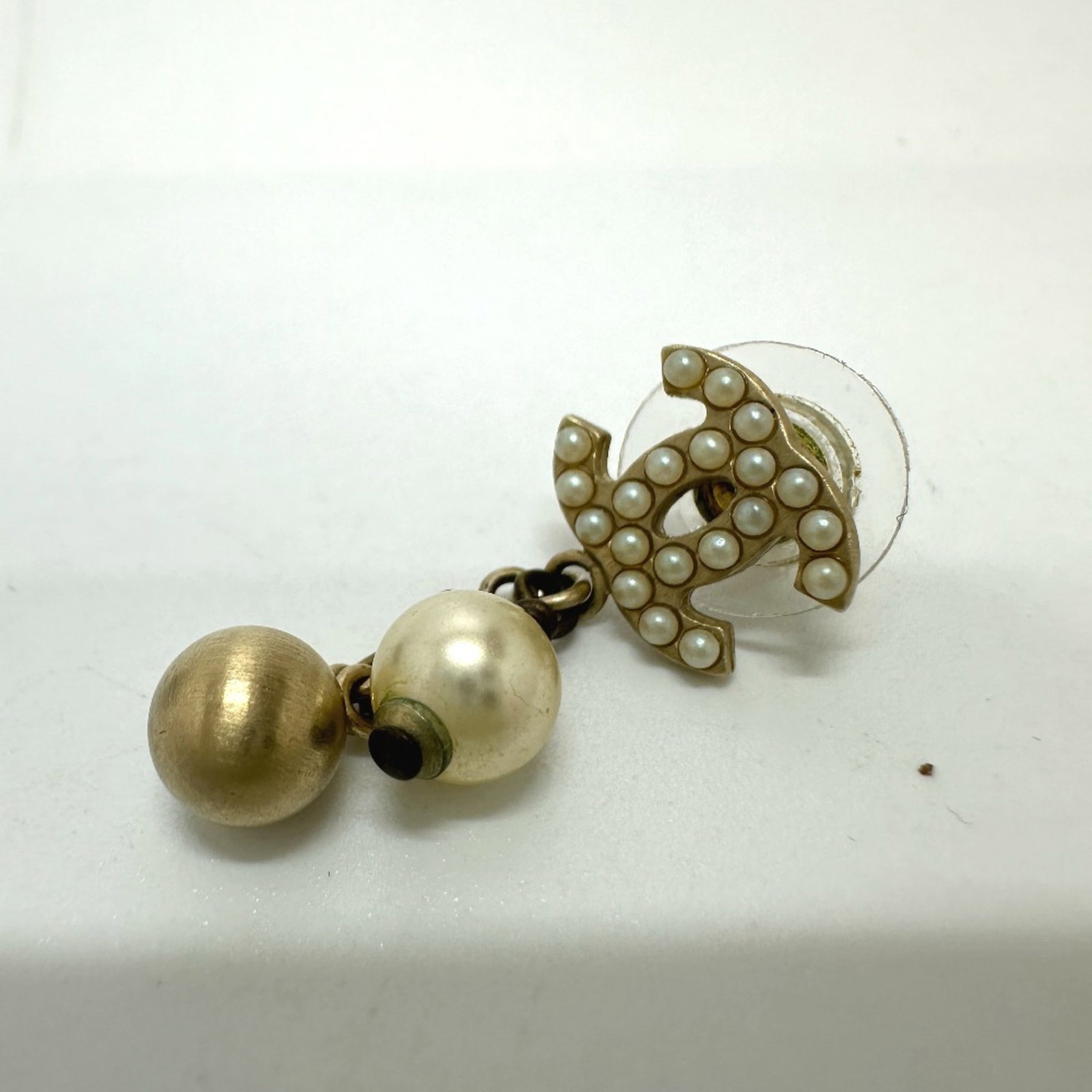 Chanel Stud Earrings Gold Plating - 7