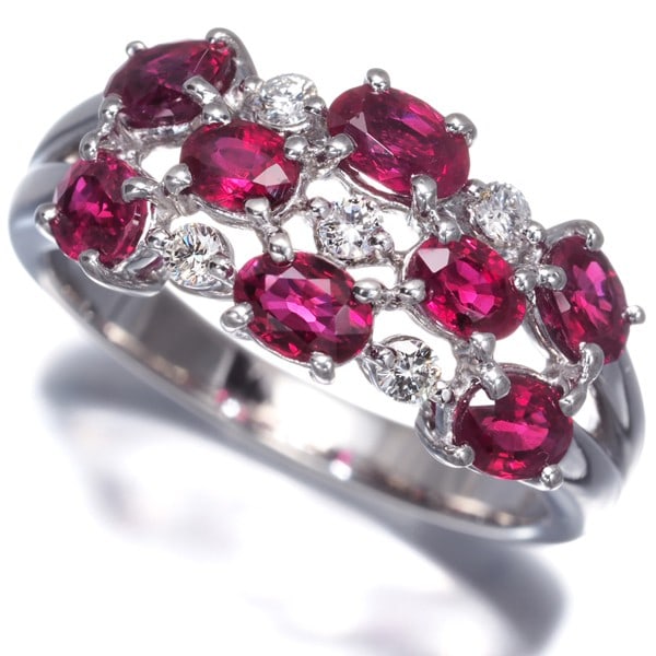Tasaki Ring Ruby 2.63Ct Diamond 0.15Ct Us8 900 Platinum: Tasaki Ring Ruby 2.63Ct Diamond 0.15Ct Us8 900 Platinum Tasaki Ring Ruby 2.63Ct Diamond 0.15Ct US8 900 Platinum - A stunning platinum ring featuring a 2.63ct natural ruby main stone, accompanied by a