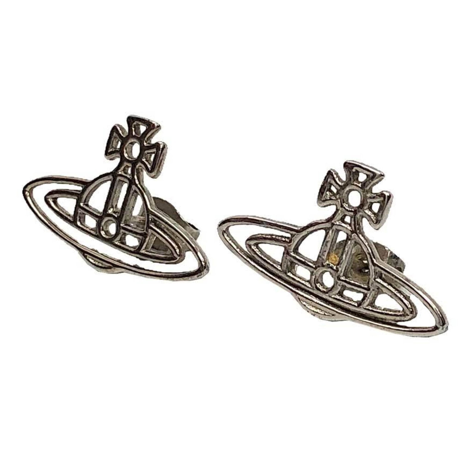 Vivienne Westwood Stud Earrings Metal: Vivienne Westwood Stud Earrings Metal Stud earrings with a silver finish, bearing the Vivienne Westwood brand. The metal has some traces of usage, including scratches and dirt, but remains in very goo