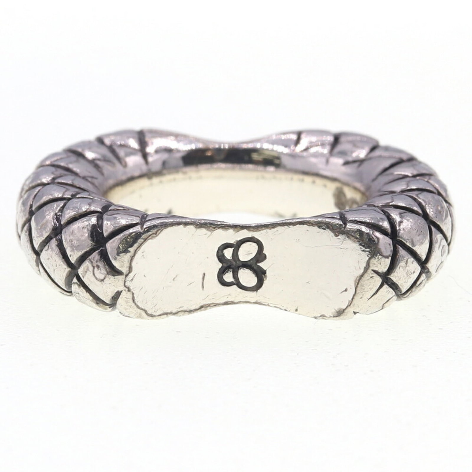 Bottega Veneta Intrecciato Sterling Silver 925 Ring Us 5.5-5 3/ 4 Jp 11 For Men And Women.: Bottega Veneta Intrecciato Sterling Silver 925 Ring Us 5.5-5 3/ 4 Jp 11 For Men And Women. Sterling silver 925 ring with an Intrecciato design, bearing the Bottega Veneta logo. The ring features a
