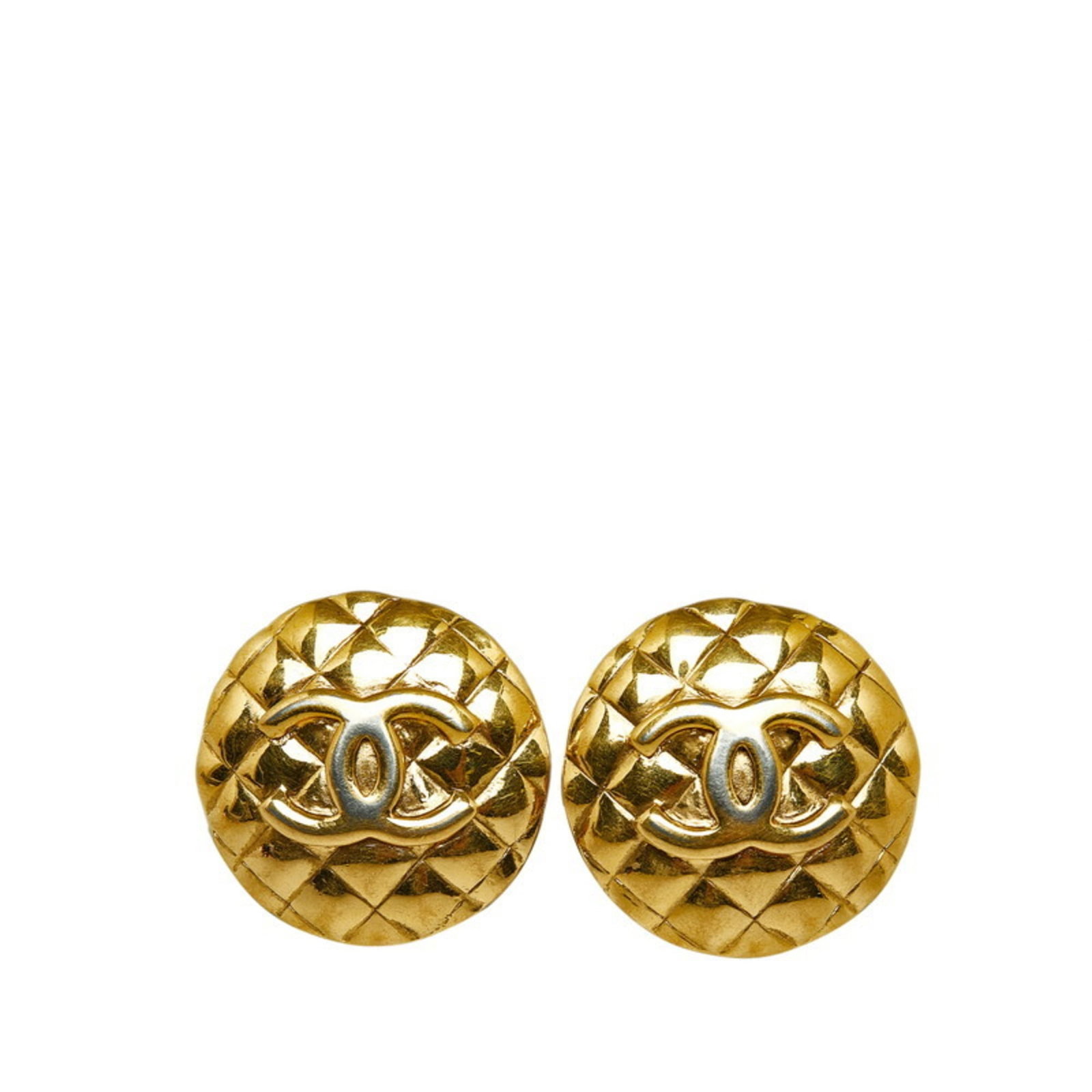 Chanel Clip Earrings: Chanel Clip Earrings Gold clip earrings from the iconic Chanel brand, with a classic design and timeless elegance. Measuring 37mm x 37mm, these earrings showcase the signature style of the luxury